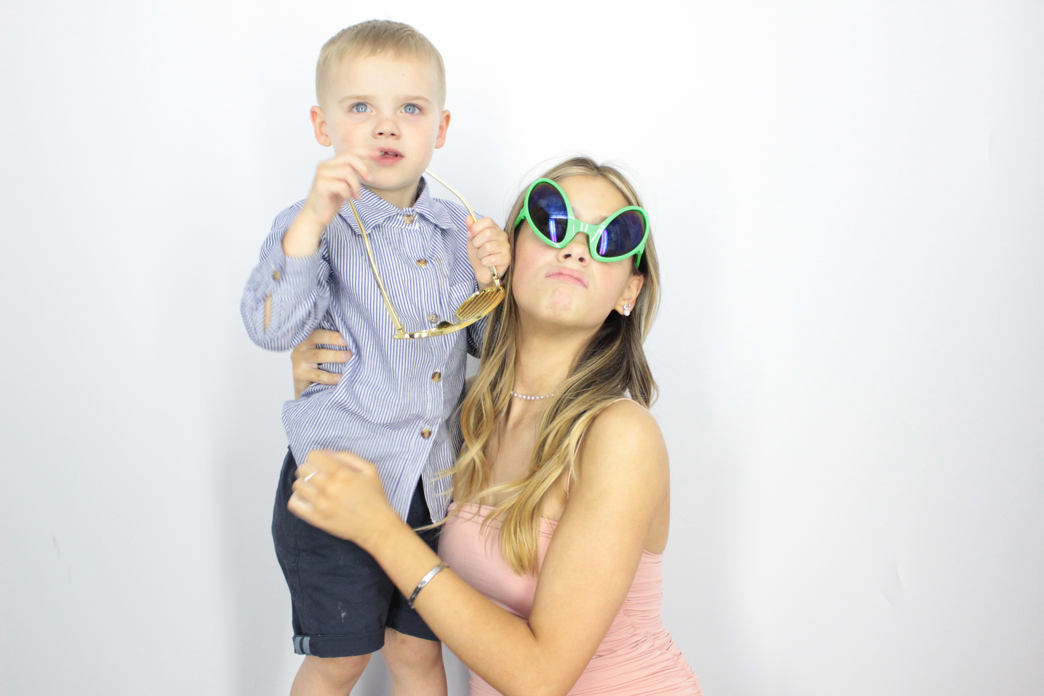 Thomas & brittany's Wedding  | View more photos from the event at gallery.myphotoboothexperience.co.uk/u/MyPhotoBoothExperienceLtd/Thomas-brittanys-Wedding