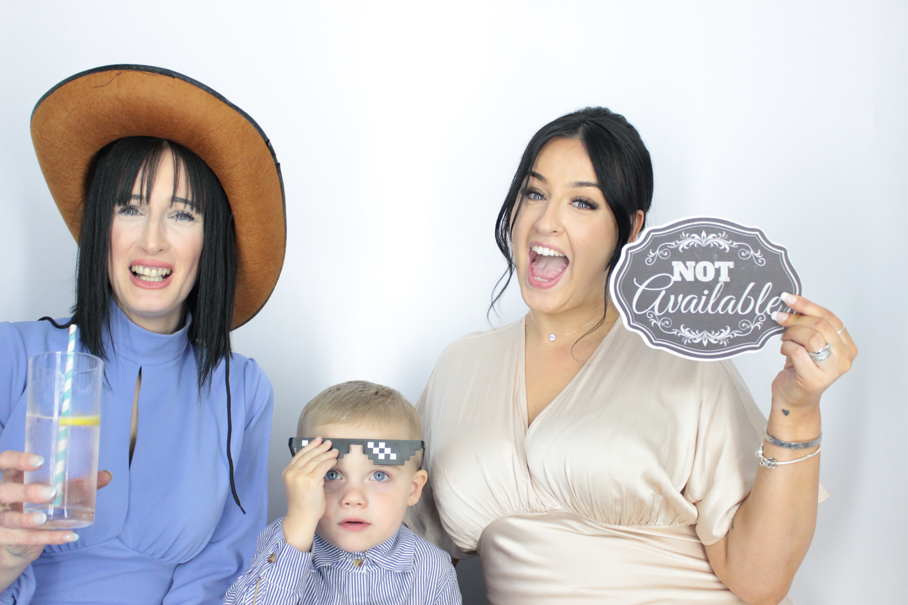 Thomas & brittany's Wedding  | View more photos from the event at gallery.myphotoboothexperience.co.uk/u/MyPhotoBoothExperienceLtd/Thomas-brittanys-Wedding