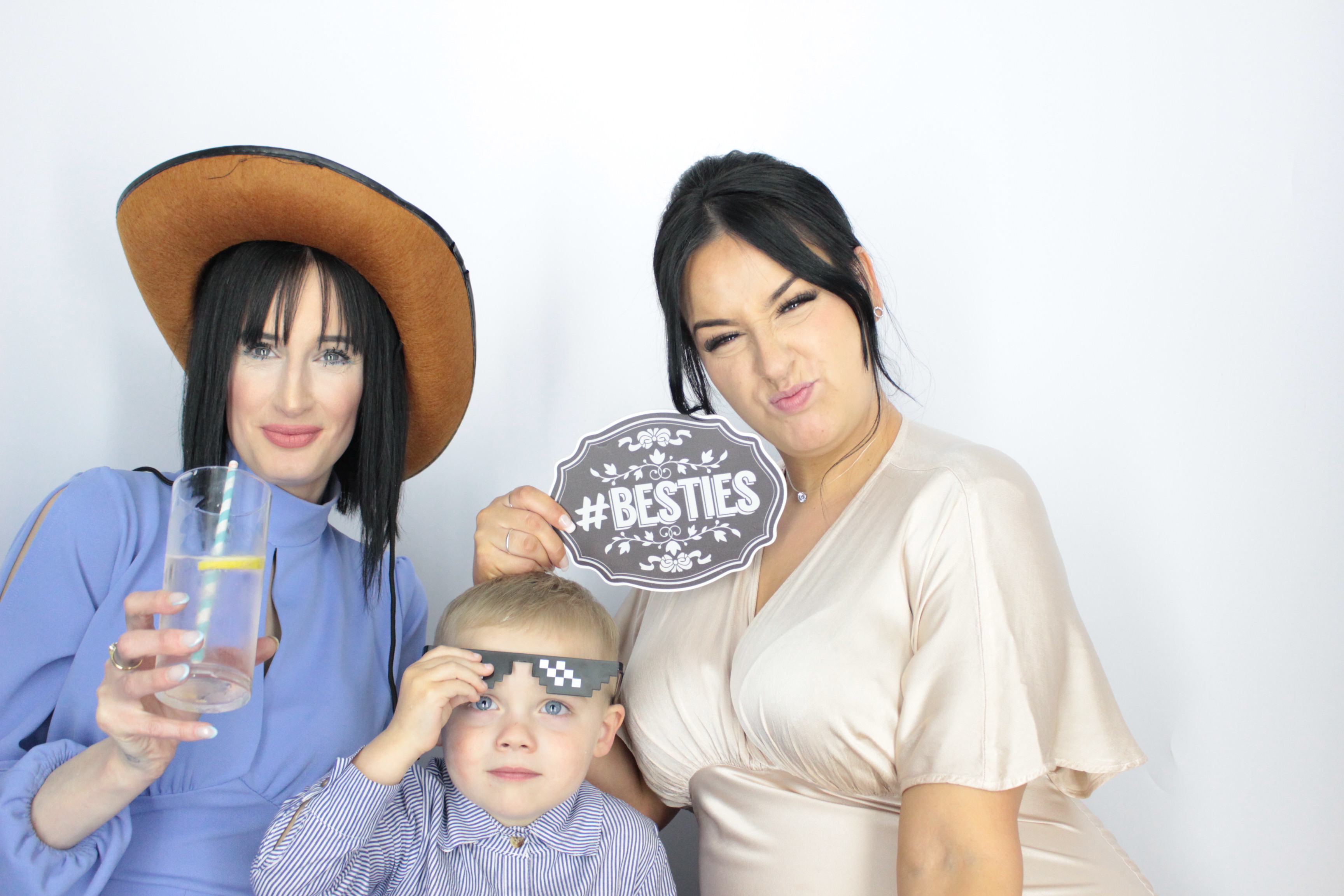 Thomas & brittany's Wedding  | View more photos from the event at gallery.myphotoboothexperience.co.uk/u/MyPhotoBoothExperienceLtd/Thomas-brittanys-Wedding