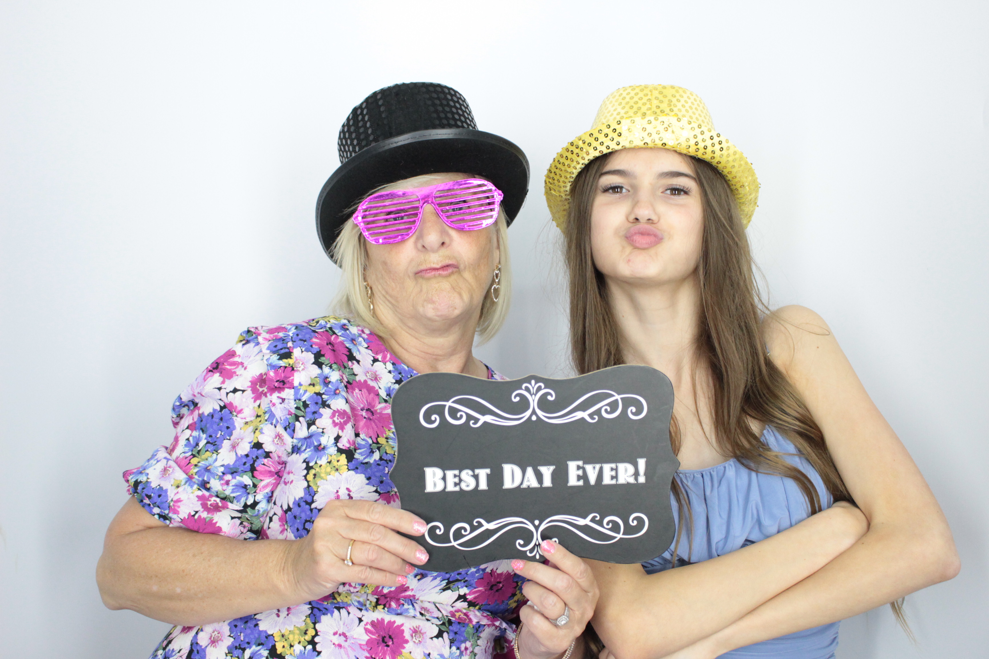 Thomas & brittany's Wedding  | View more photos from the event at gallery.myphotoboothexperience.co.uk/u/MyPhotoBoothExperienceLtd/Thomas-brittanys-Wedding