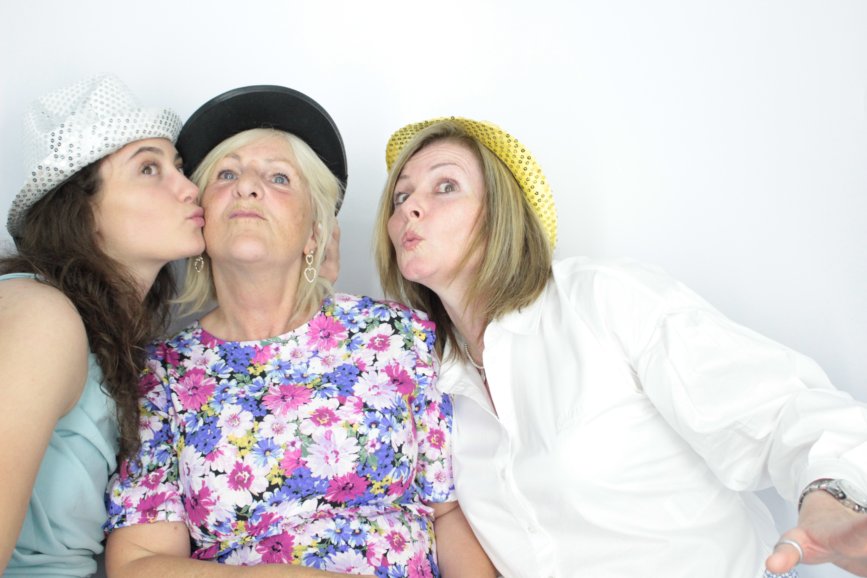 Thomas & brittany's Wedding  | View more photos from the event at gallery.myphotoboothexperience.co.uk/u/MyPhotoBoothExperienceLtd/Thomas-brittanys-Wedding