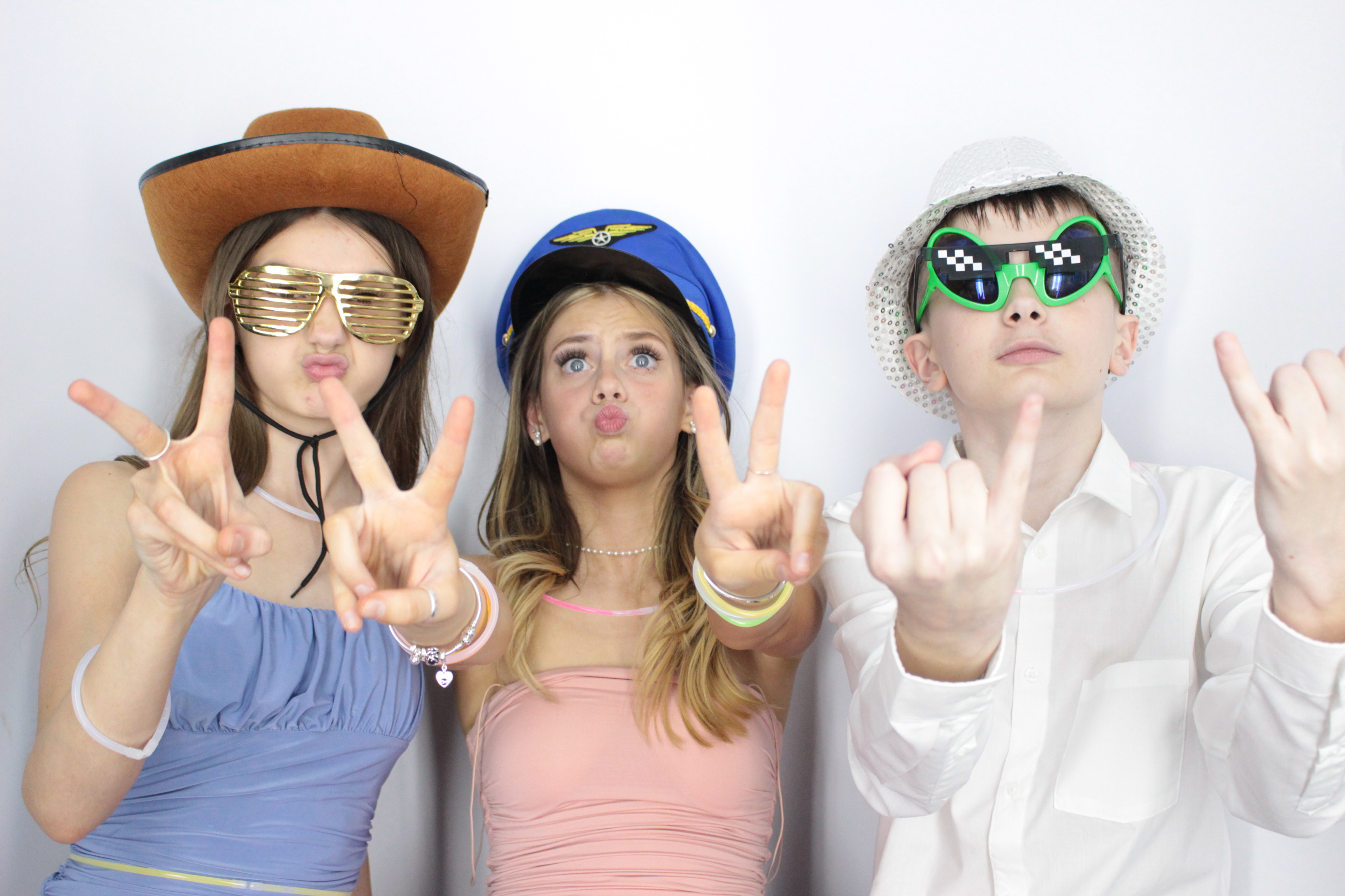 Thomas & brittany's Wedding  | View more photos from the event at gallery.myphotoboothexperience.co.uk/u/MyPhotoBoothExperienceLtd/Thomas-brittanys-Wedding
