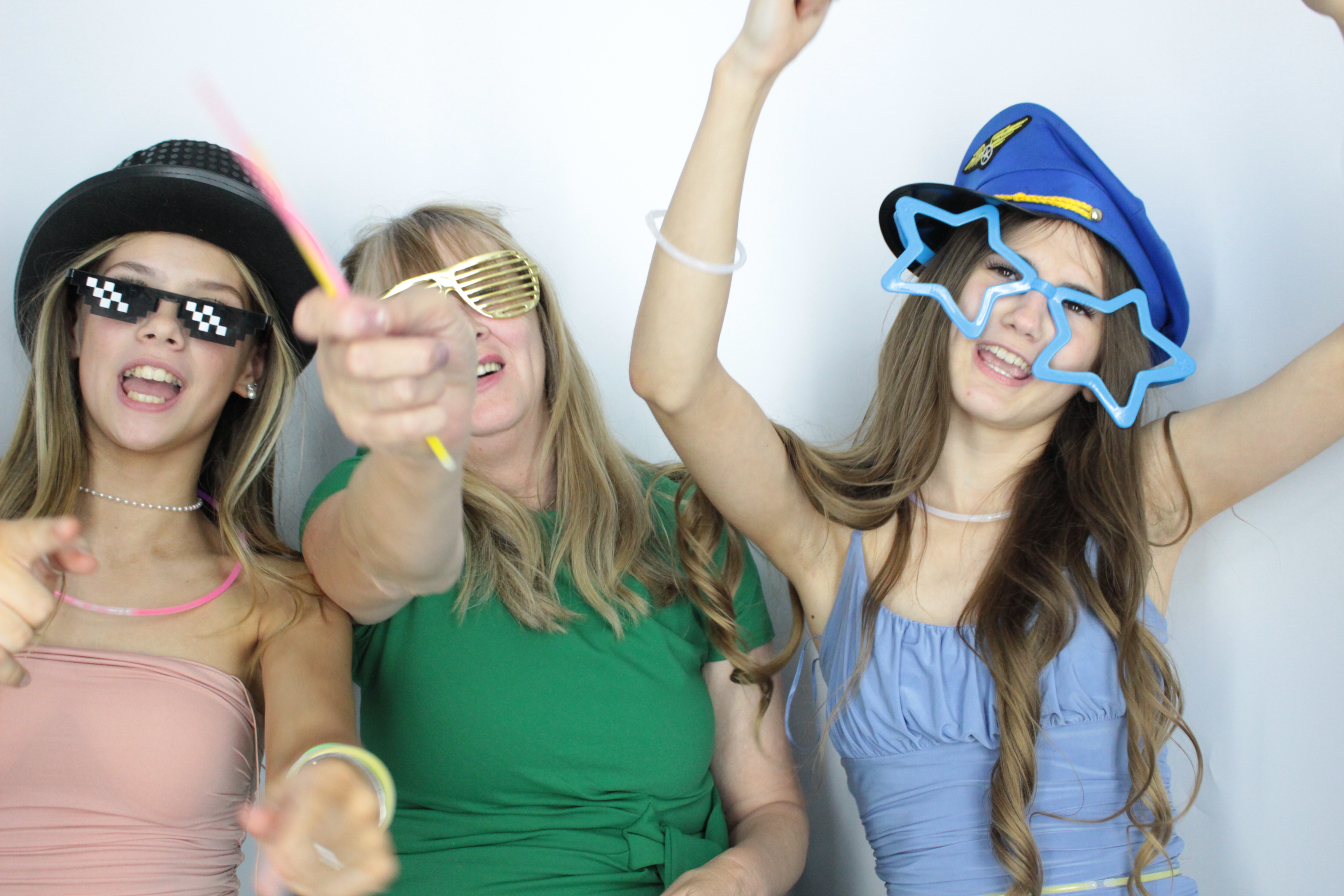 Thomas & brittany's Wedding  | View more photos from the event at gallery.myphotoboothexperience.co.uk/u/MyPhotoBoothExperienceLtd/Thomas-brittanys-Wedding