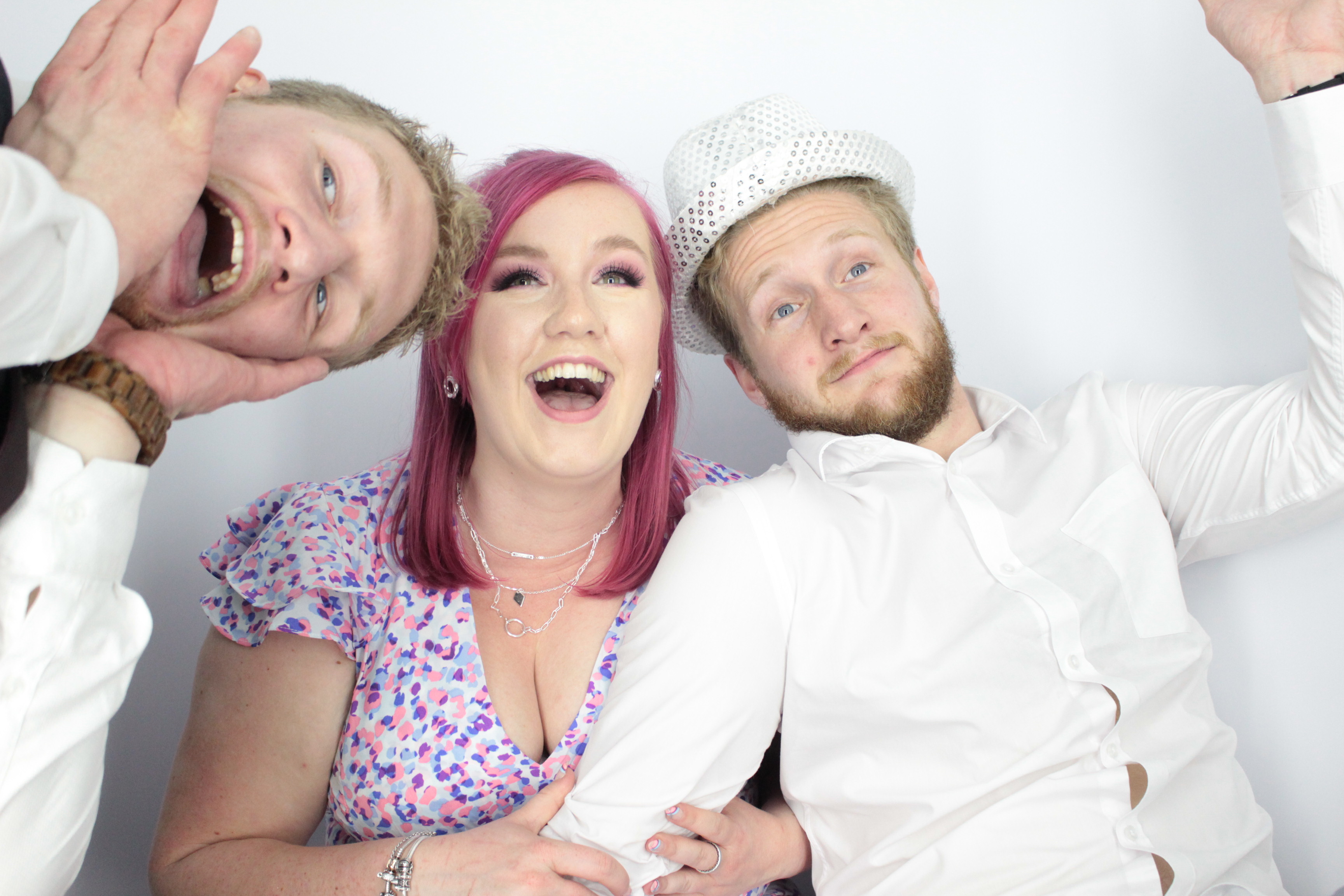 Thomas & brittany's Wedding  | View more photos from the event at gallery.myphotoboothexperience.co.uk/u/MyPhotoBoothExperienceLtd/Thomas-brittanys-Wedding