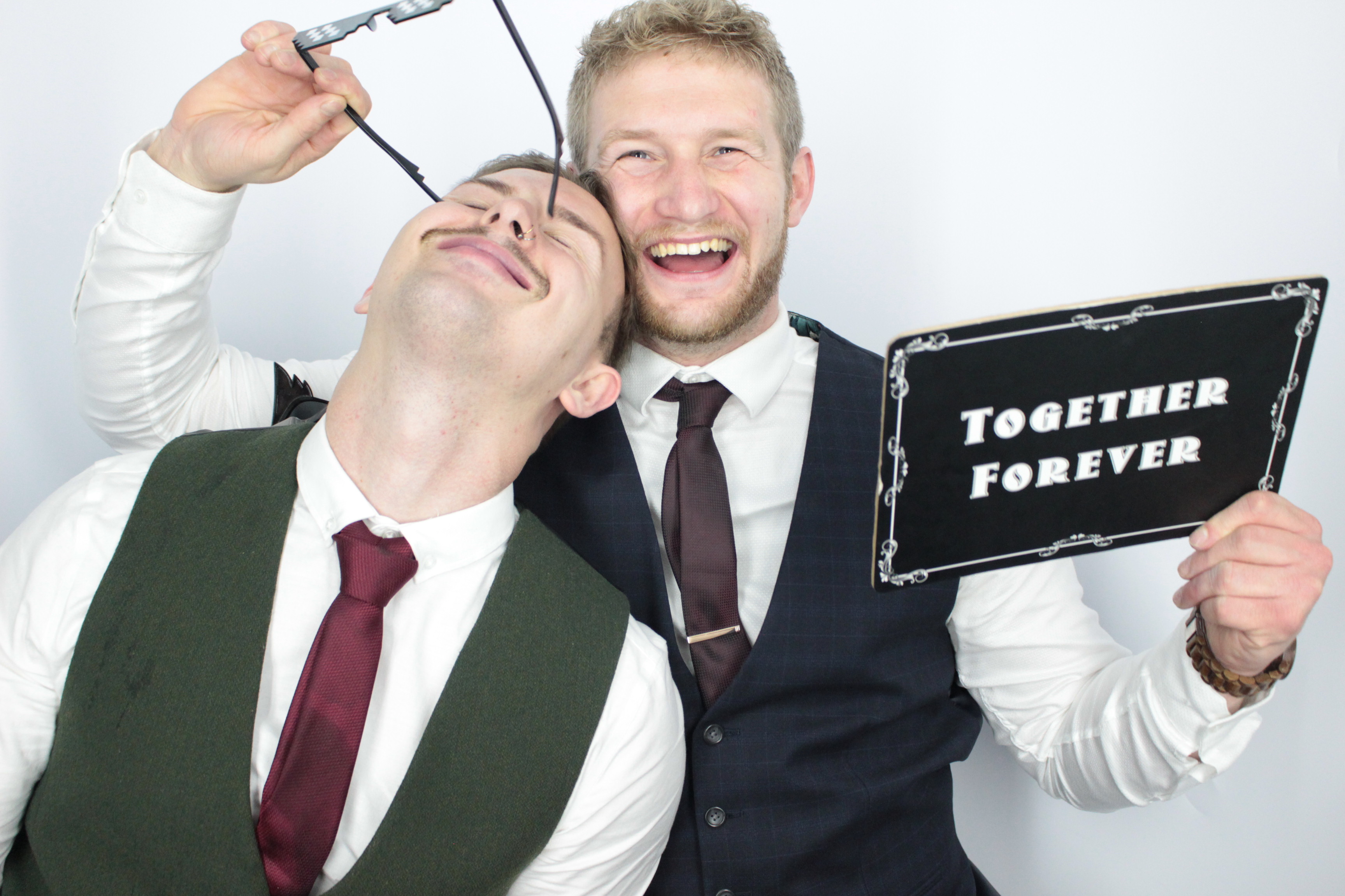 Thomas & brittany's Wedding  | View more photos from the event at gallery.myphotoboothexperience.co.uk/u/MyPhotoBoothExperienceLtd/Thomas-brittanys-Wedding