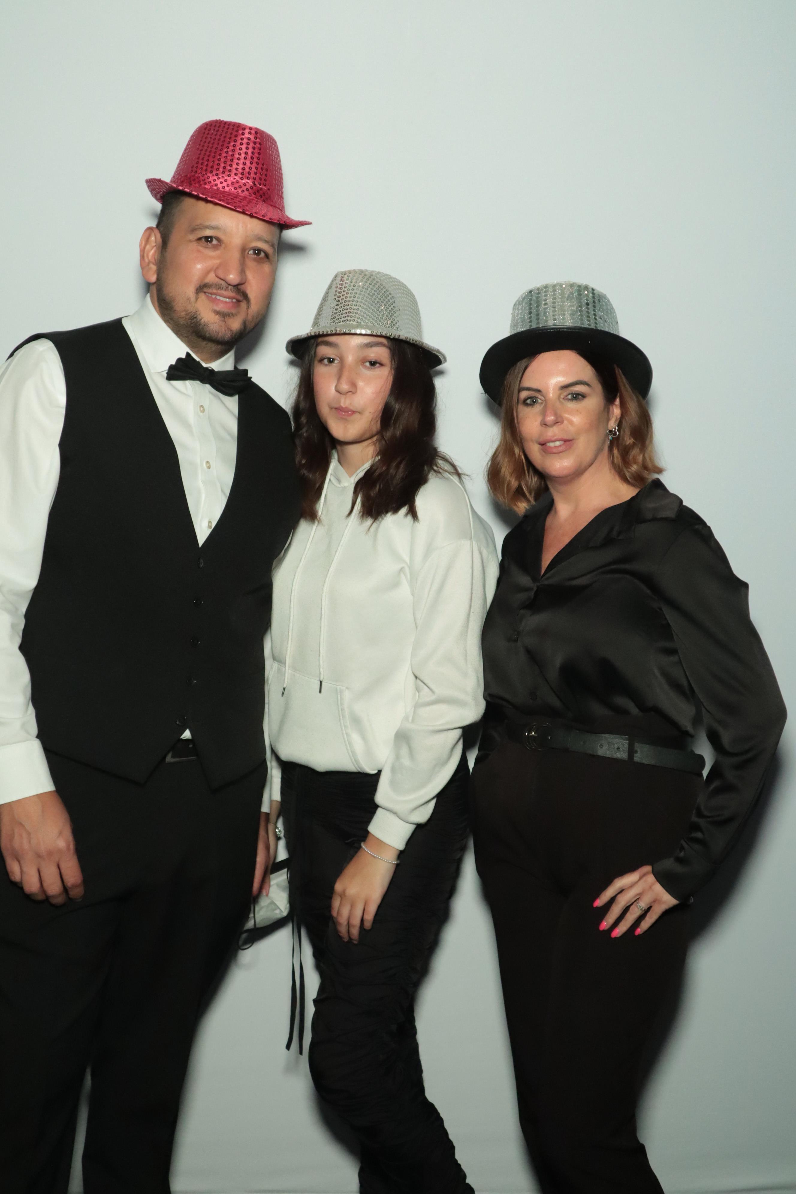 World With Friends Prom 2022 | View more photos from the event at gallery.myphotoboothexperience.co.uk/u/MyPhotoBoothExperienceLtd/World-With-Friends-Prom-2022