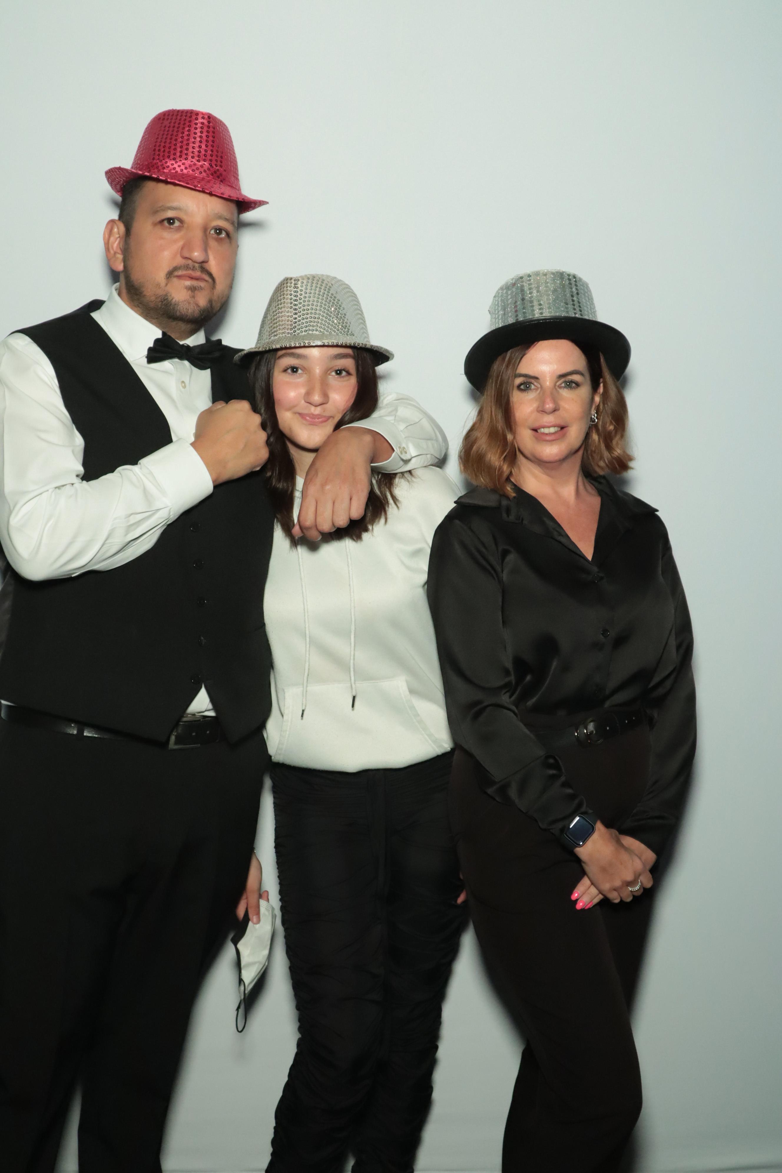 World With Friends Prom 2022 | View more photos from the event at gallery.myphotoboothexperience.co.uk/u/MyPhotoBoothExperienceLtd/World-With-Friends-Prom-2022