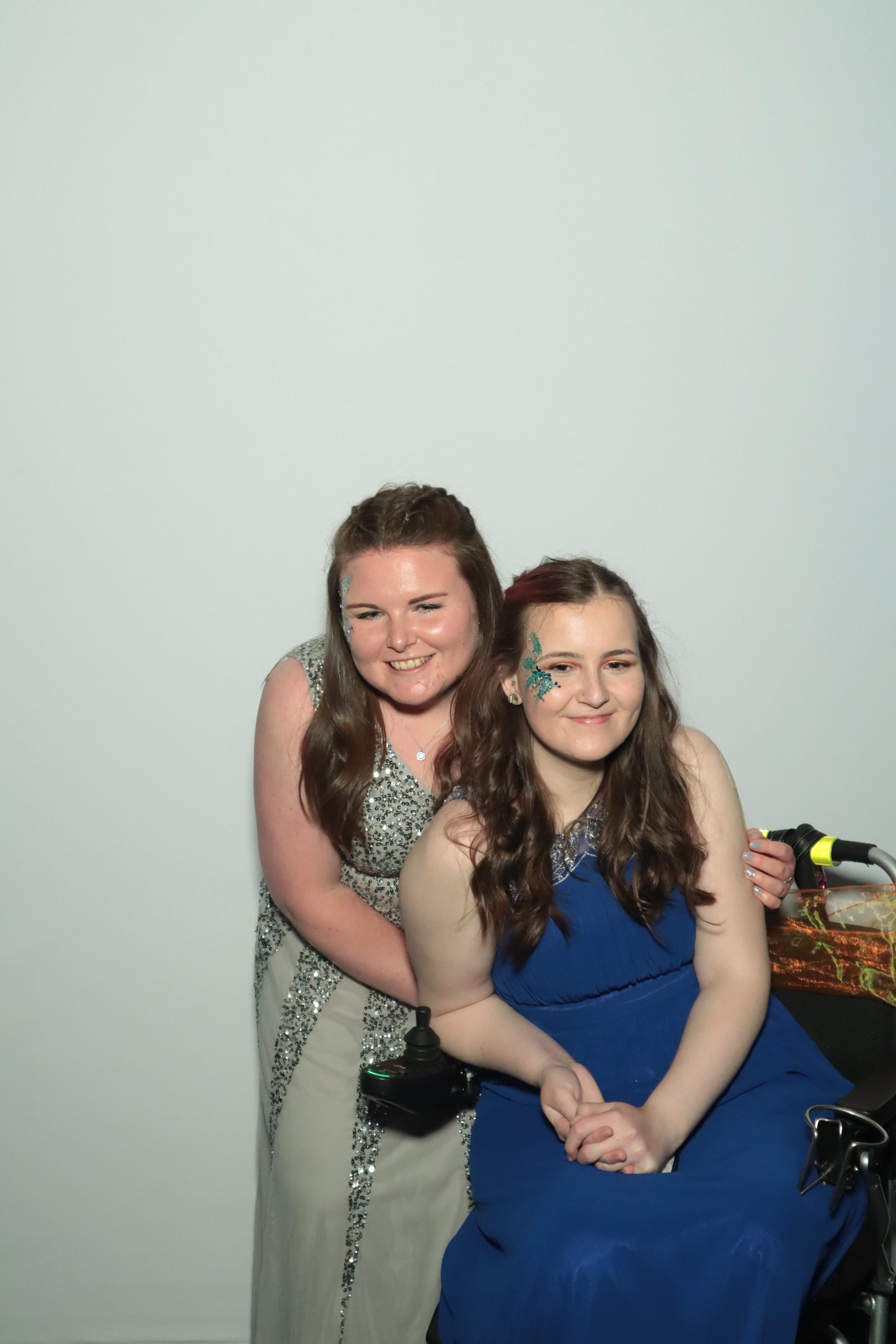 World With Friends Prom 2022 | View more photos from the event at gallery.myphotoboothexperience.co.uk/u/MyPhotoBoothExperienceLtd/World-With-Friends-Prom-2022