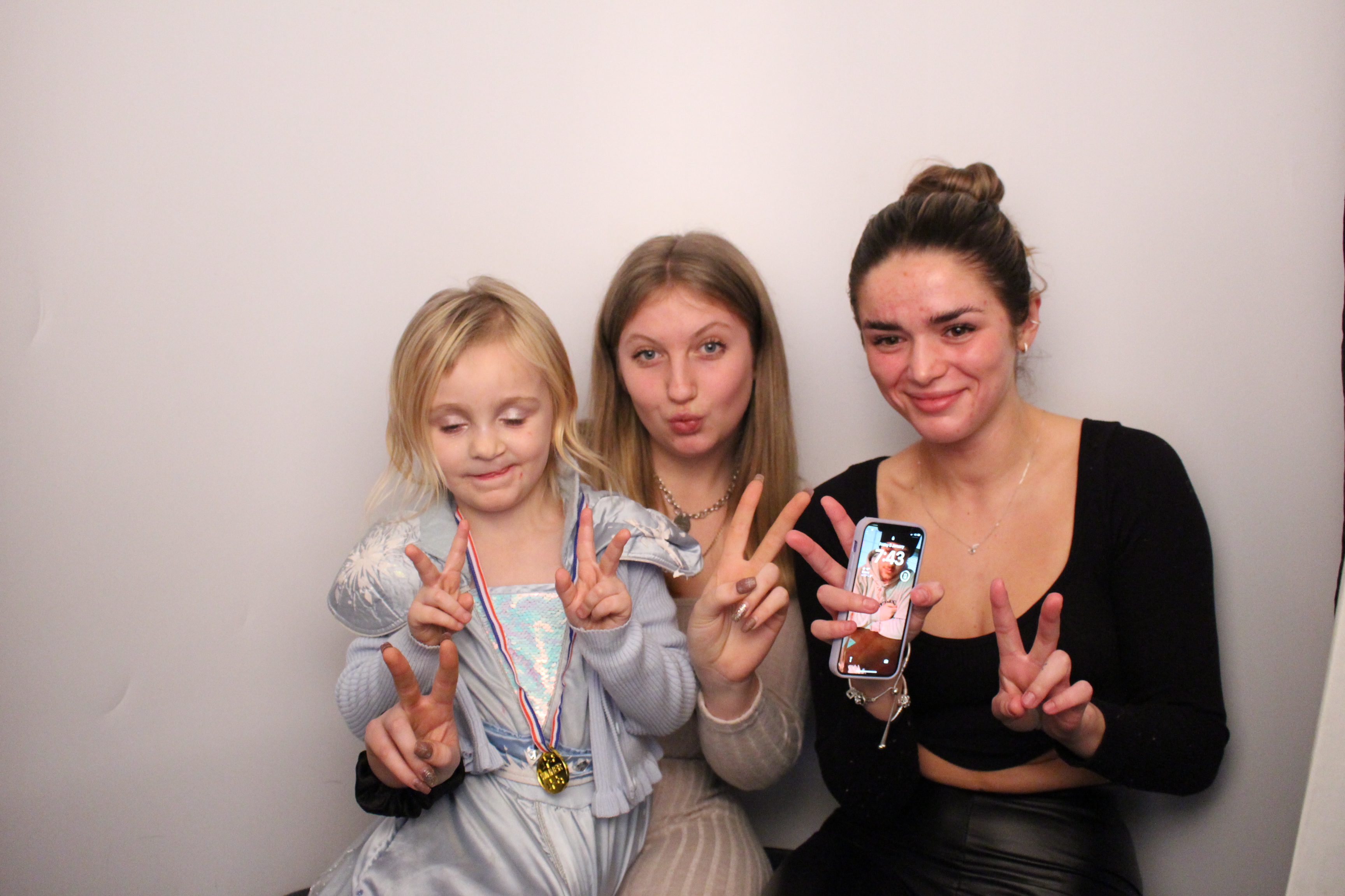 Anita's Birthday | View more photos from the event at gallery.myphotoboothexperience.co.uk/u/MyPhotoBoothExperienceLtd/Anitas-Birthday