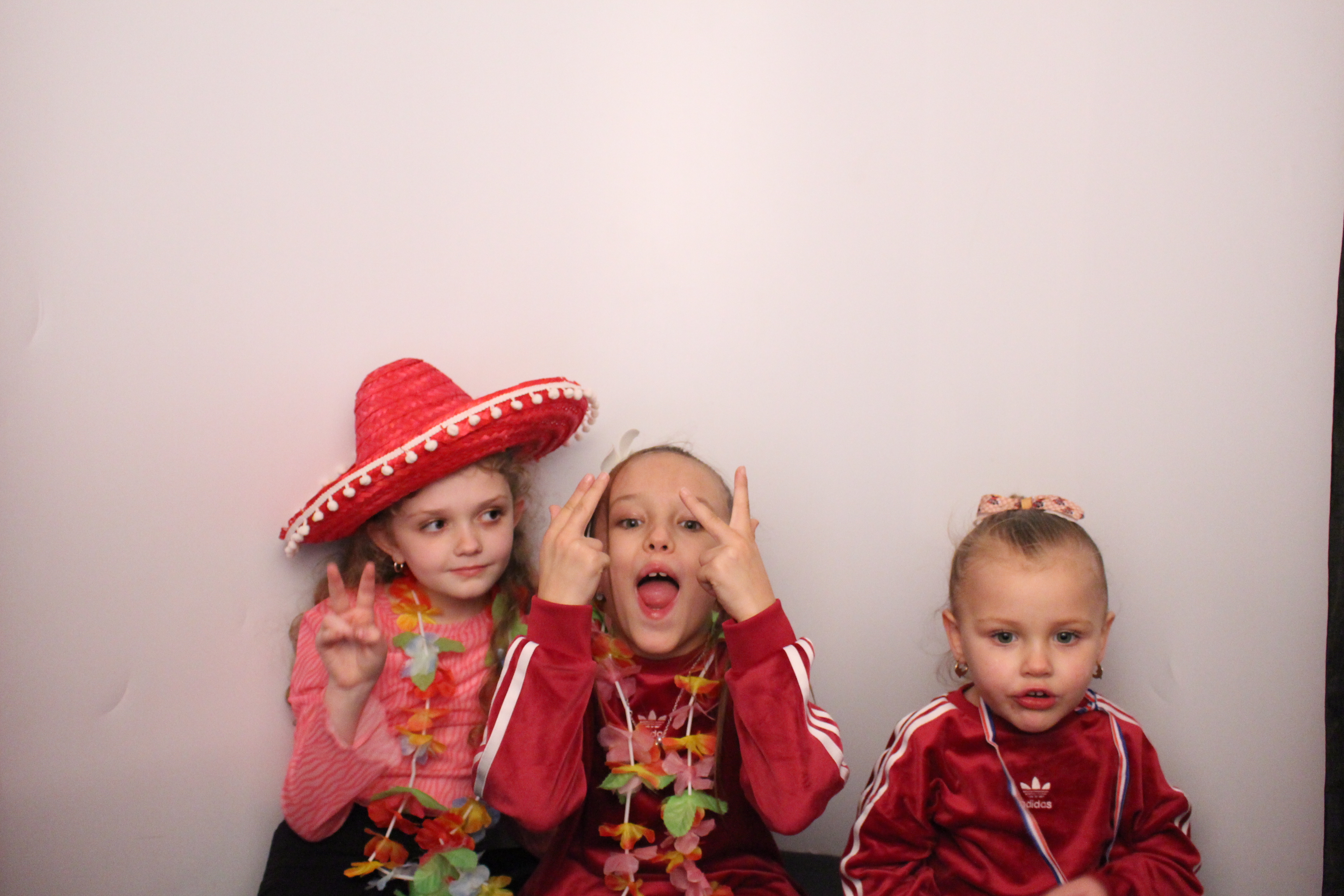 Anita's Birthday | View more photos from the event at gallery.myphotoboothexperience.co.uk/u/MyPhotoBoothExperienceLtd/Anitas-Birthday