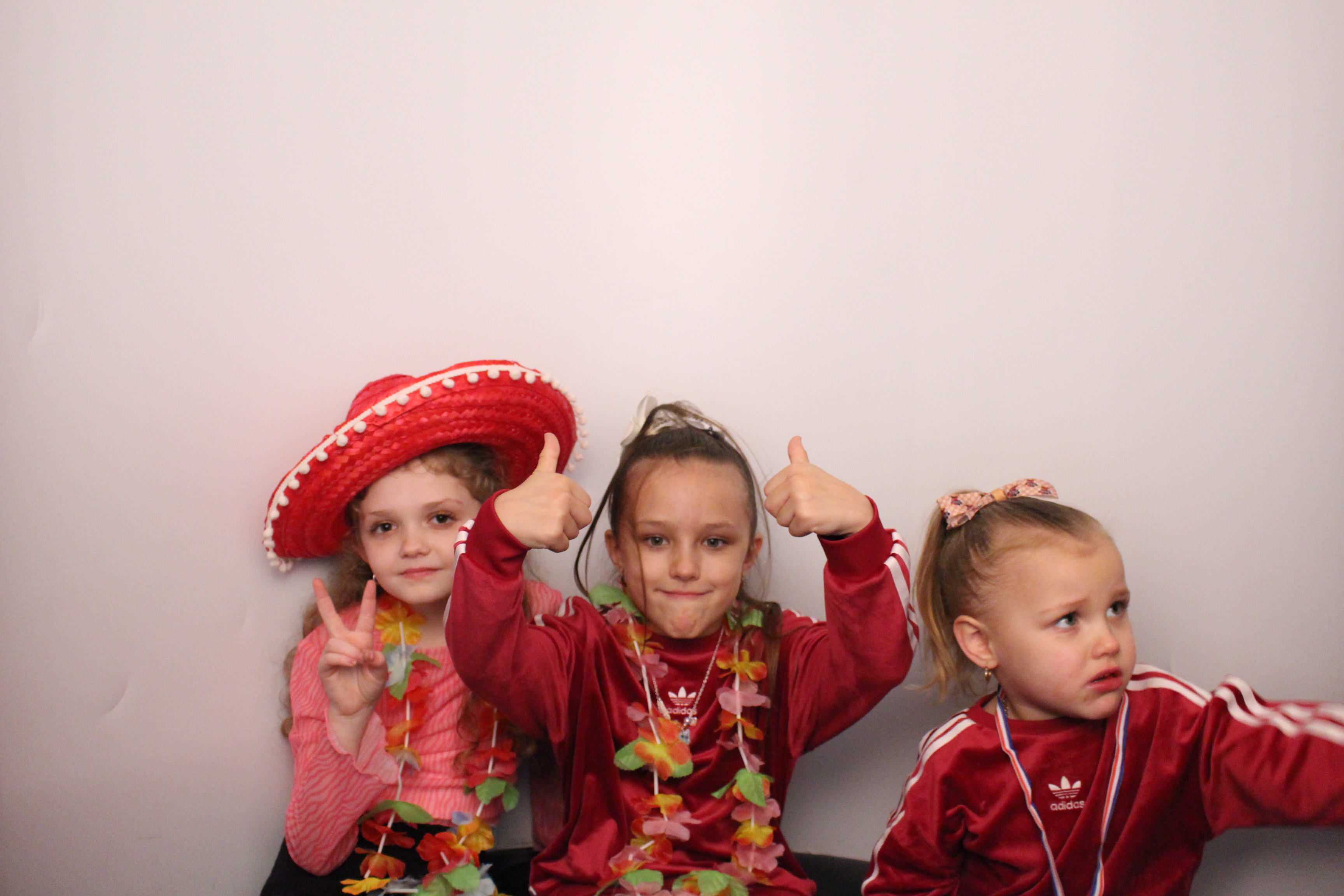 Anita's Birthday | View more photos from the event at gallery.myphotoboothexperience.co.uk/u/MyPhotoBoothExperienceLtd/Anitas-Birthday