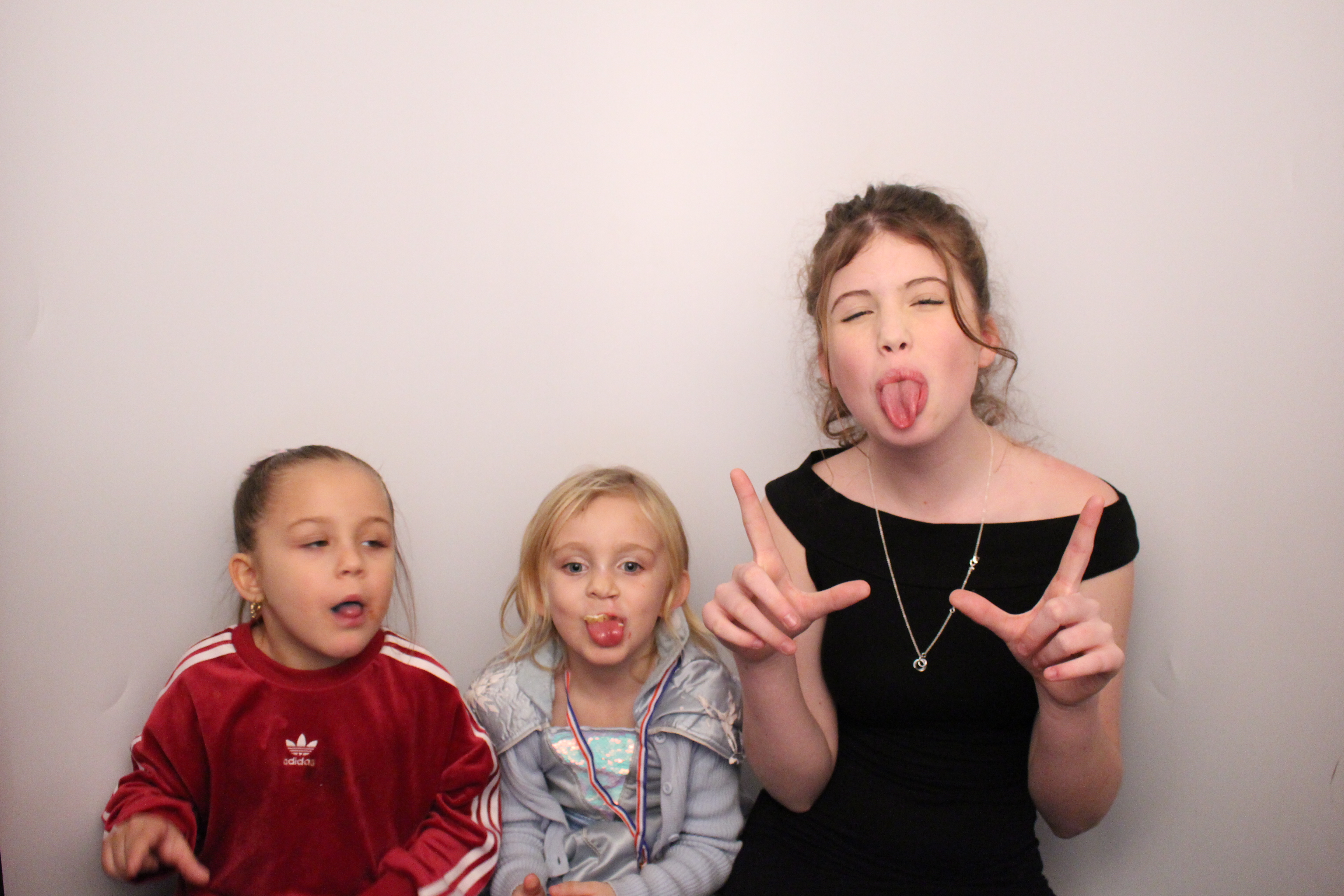 Anita's Birthday | View more photos from the event at gallery.myphotoboothexperience.co.uk/u/MyPhotoBoothExperienceLtd/Anitas-Birthday