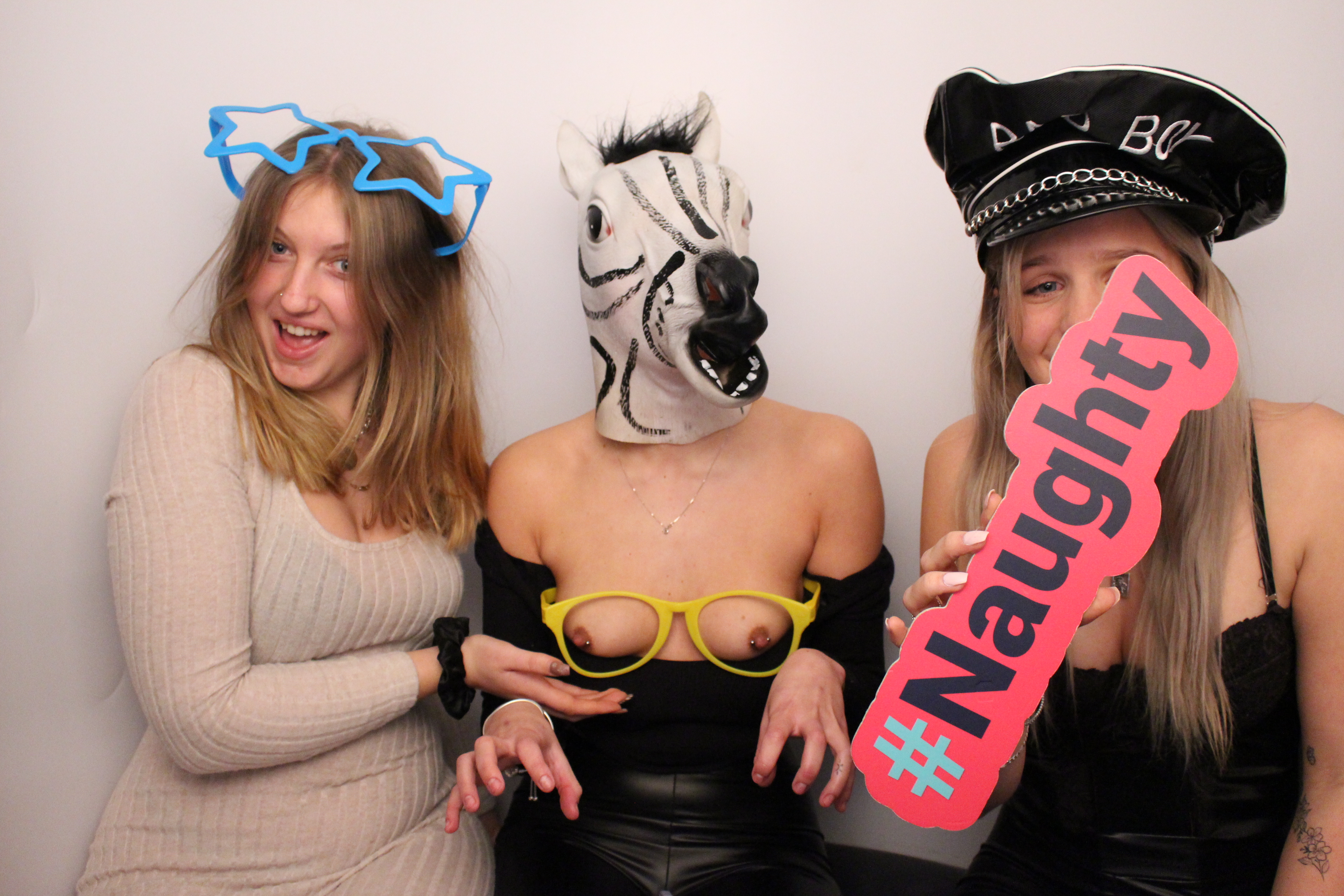 Anita's Birthday | View more photos from the event at gallery.myphotoboothexperience.co.uk/u/MyPhotoBoothExperienceLtd/Anitas-Birthday