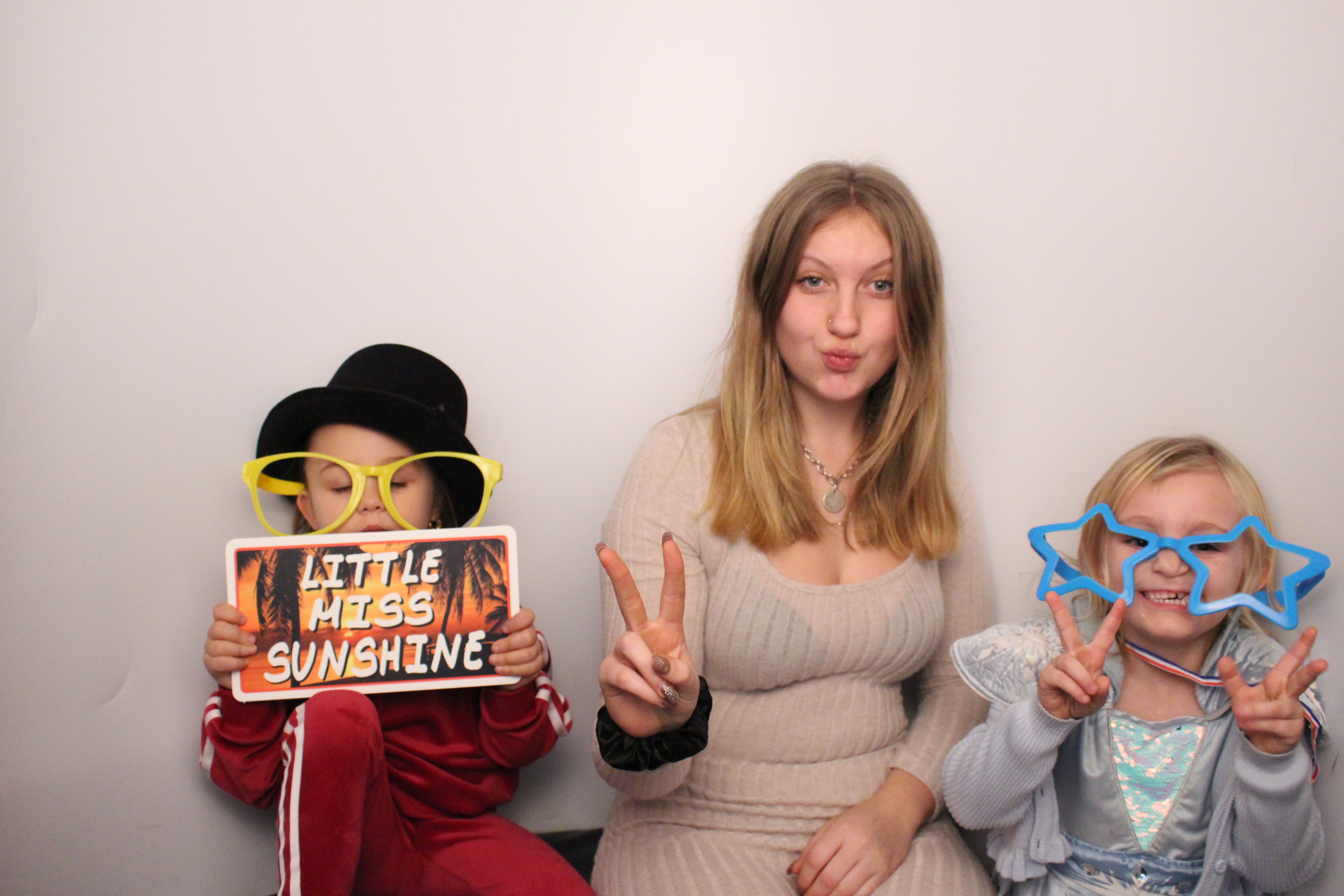 Anita's Birthday | View more photos from the event at gallery.myphotoboothexperience.co.uk/u/MyPhotoBoothExperienceLtd/Anitas-Birthday