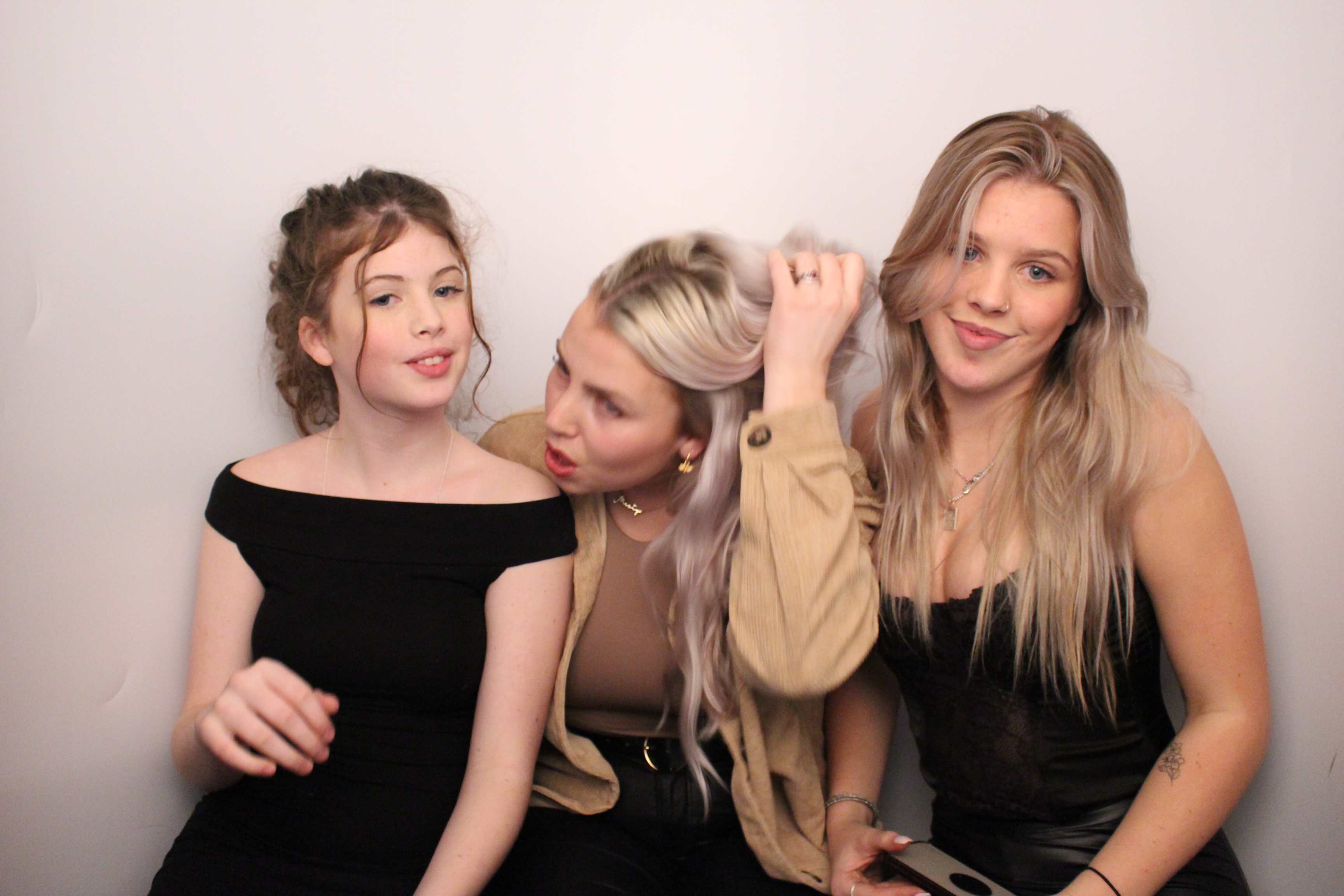 Anita's Birthday | View more photos from the event at gallery.myphotoboothexperience.co.uk/u/MyPhotoBoothExperienceLtd/Anitas-Birthday