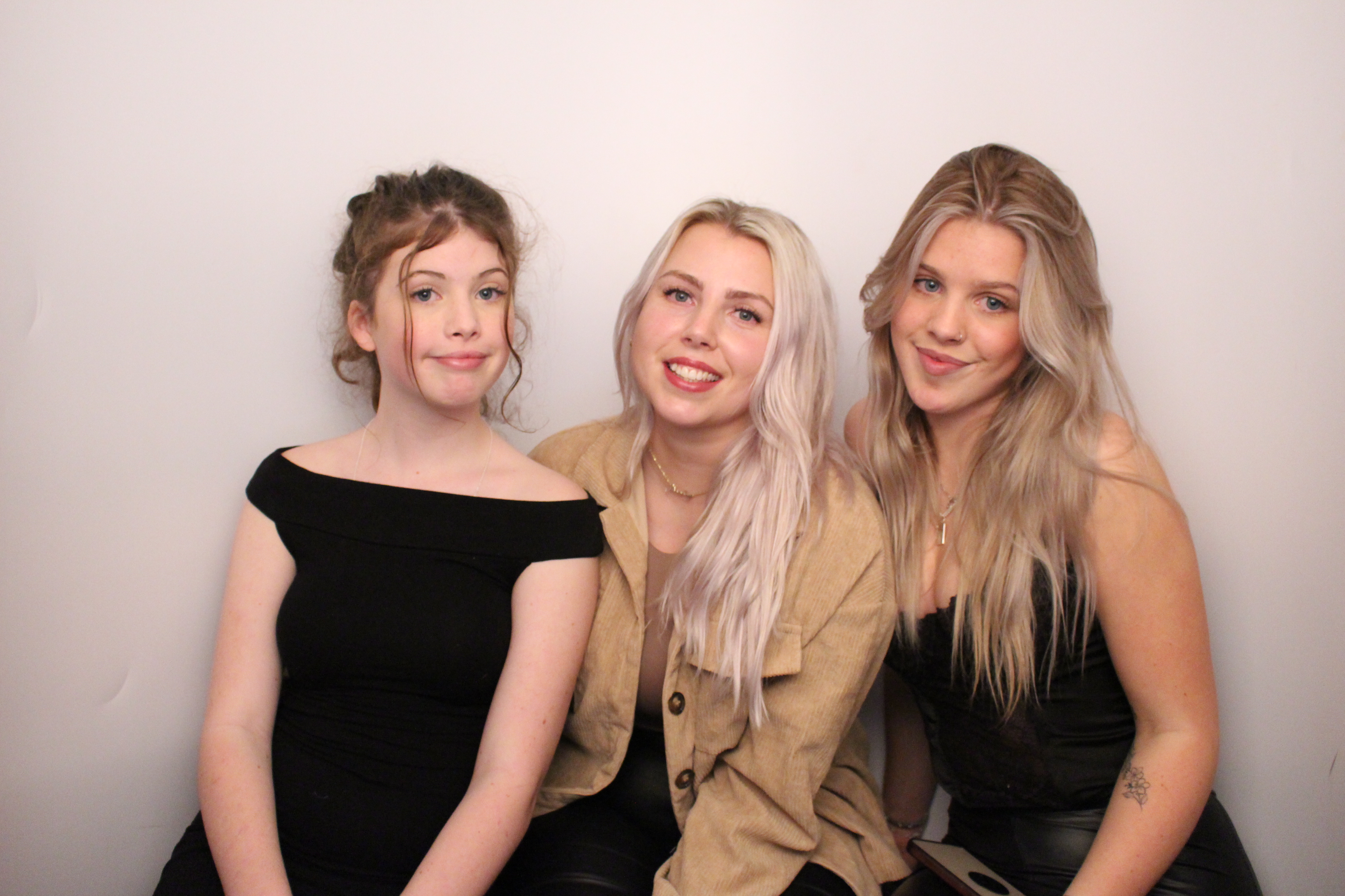 Anita's Birthday | View more photos from the event at gallery.myphotoboothexperience.co.uk/u/MyPhotoBoothExperienceLtd/Anitas-Birthday