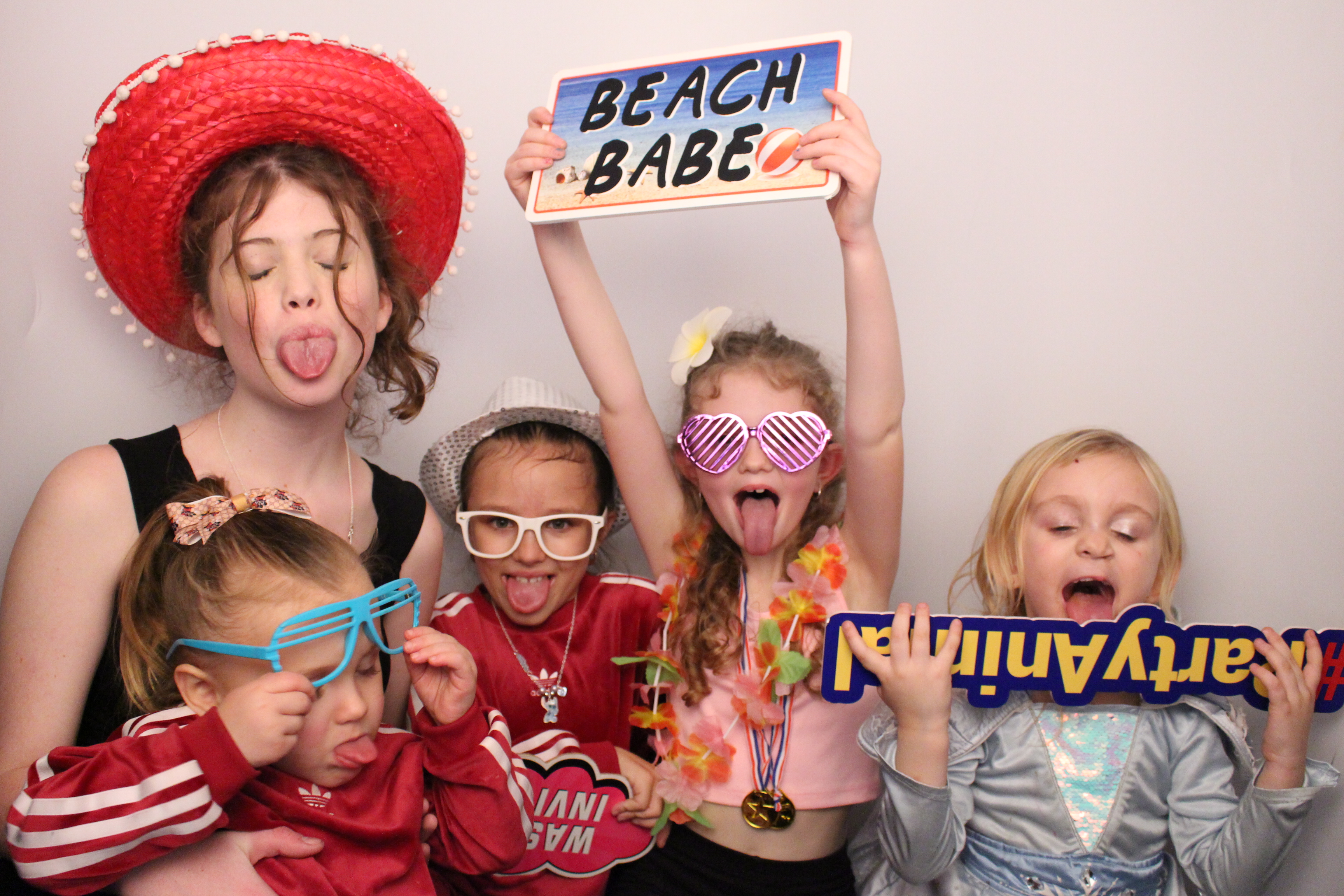 Anita's Birthday | View more photos from the event at gallery.myphotoboothexperience.co.uk/u/MyPhotoBoothExperienceLtd/Anitas-Birthday