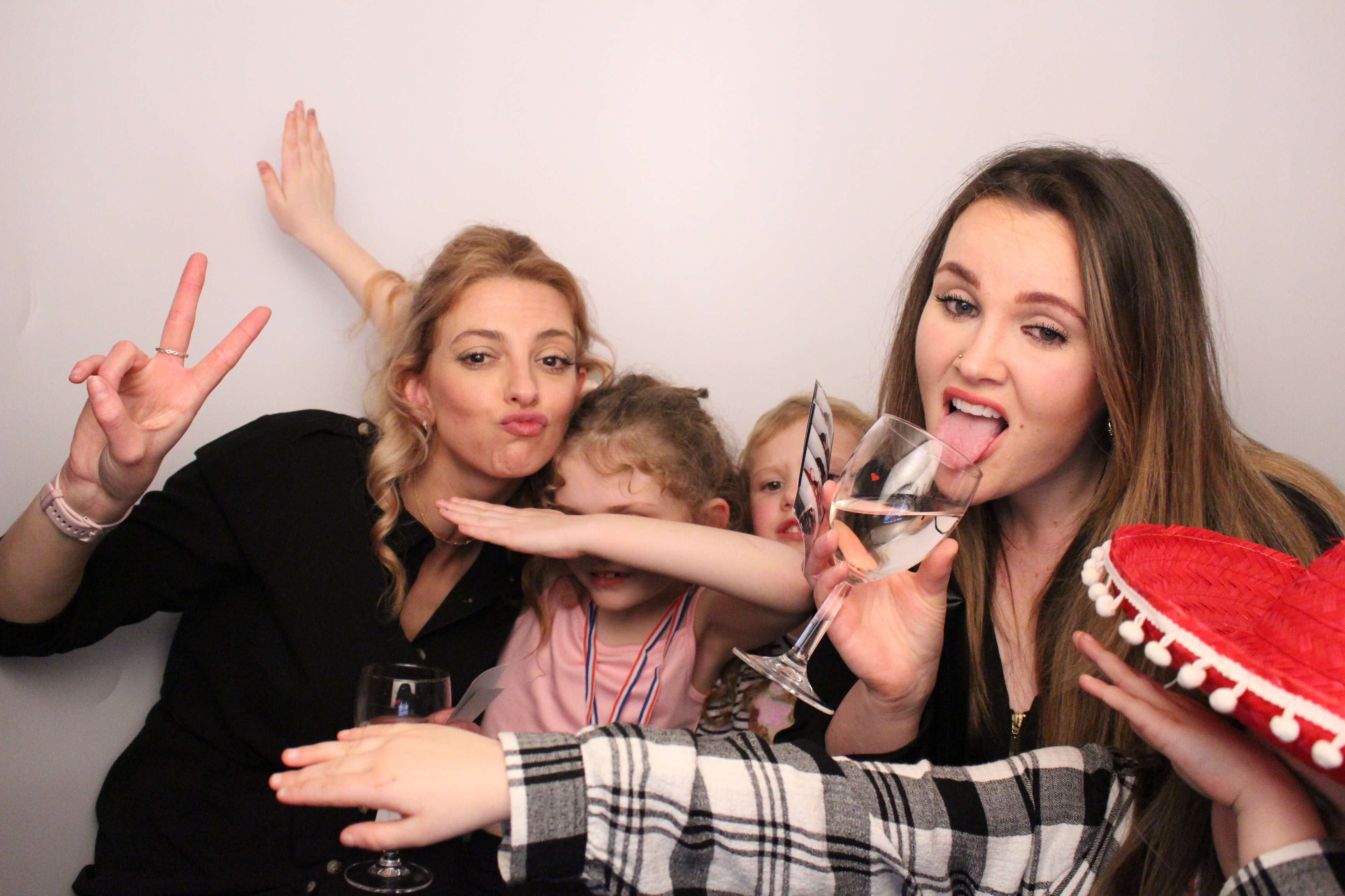 Anita's Birthday | View more photos from the event at gallery.myphotoboothexperience.co.uk/u/MyPhotoBoothExperienceLtd/Anitas-Birthday