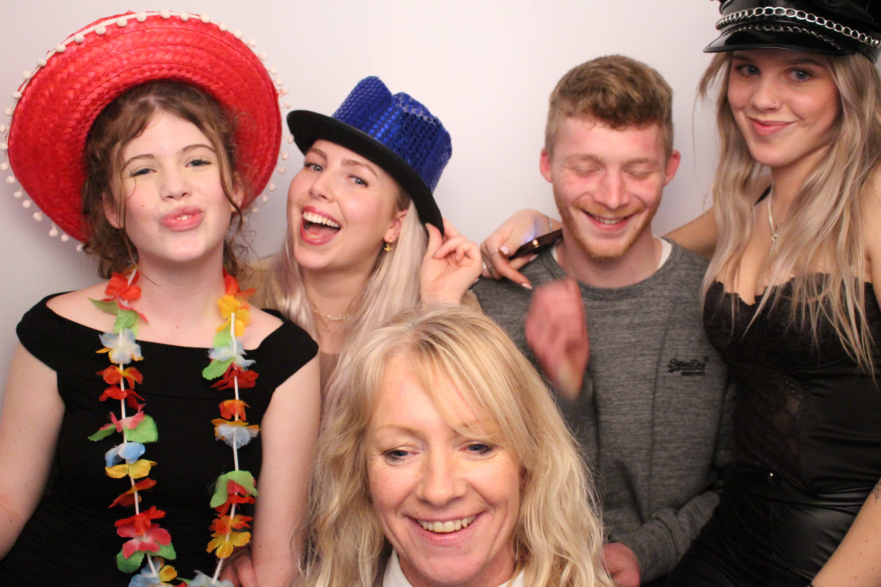 Anita's Birthday | View more photos from the event at gallery.myphotoboothexperience.co.uk/u/MyPhotoBoothExperienceLtd/Anitas-Birthday