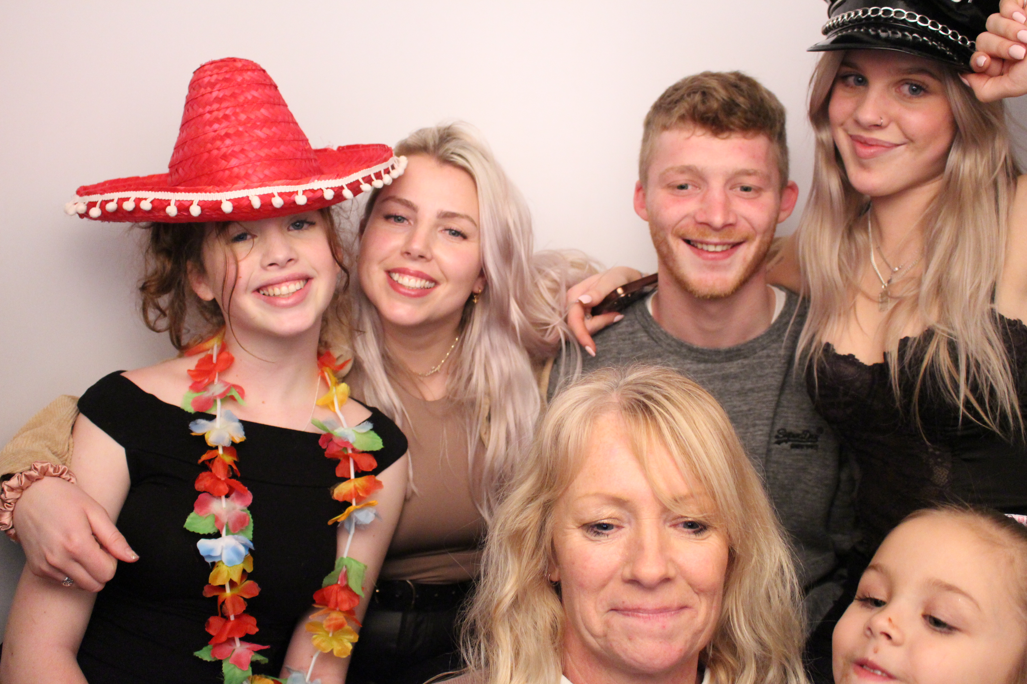 Anita's Birthday | View more photos from the event at gallery.myphotoboothexperience.co.uk/u/MyPhotoBoothExperienceLtd/Anitas-Birthday