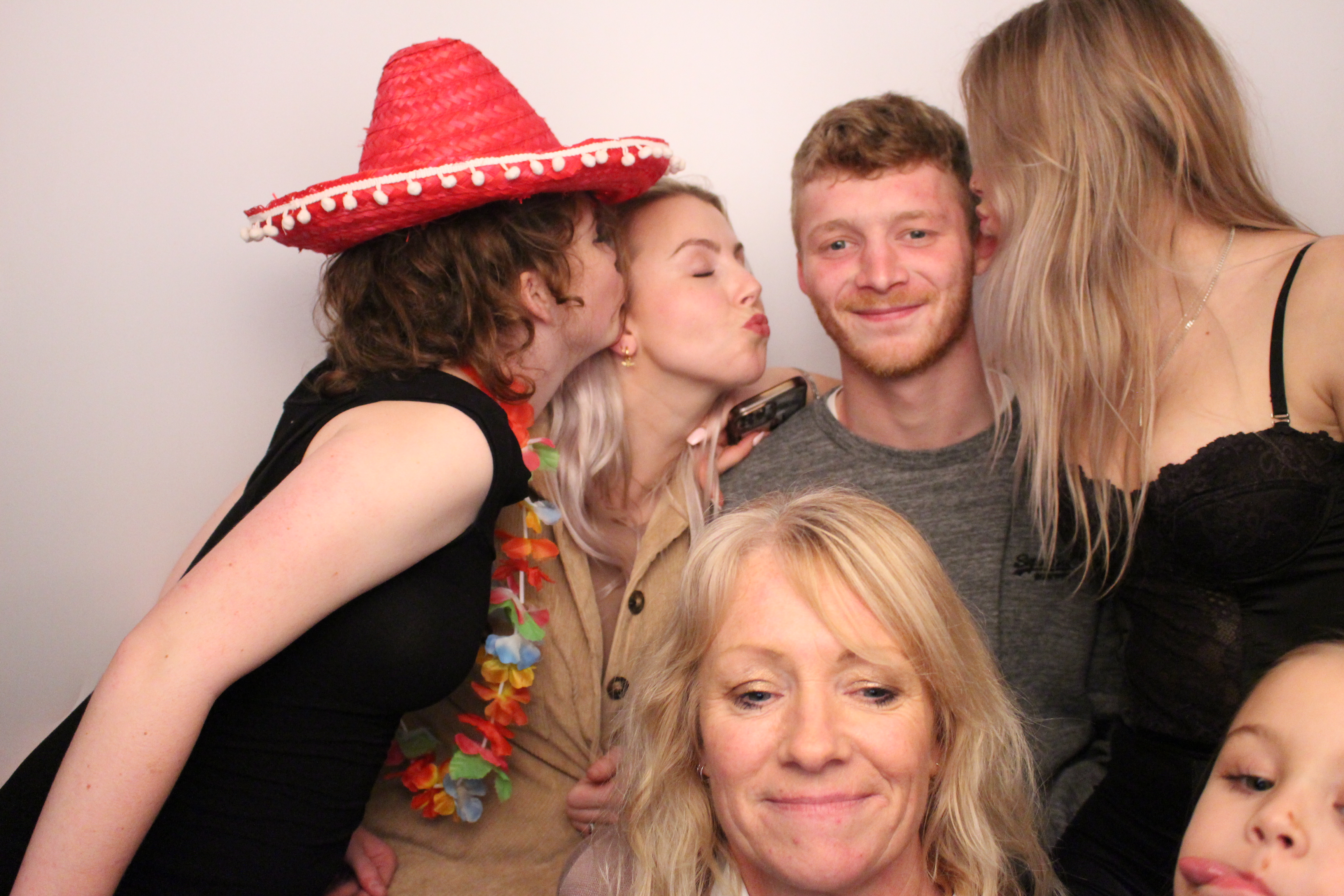 Anita's Birthday | View more photos from the event at gallery.myphotoboothexperience.co.uk/u/MyPhotoBoothExperienceLtd/Anitas-Birthday