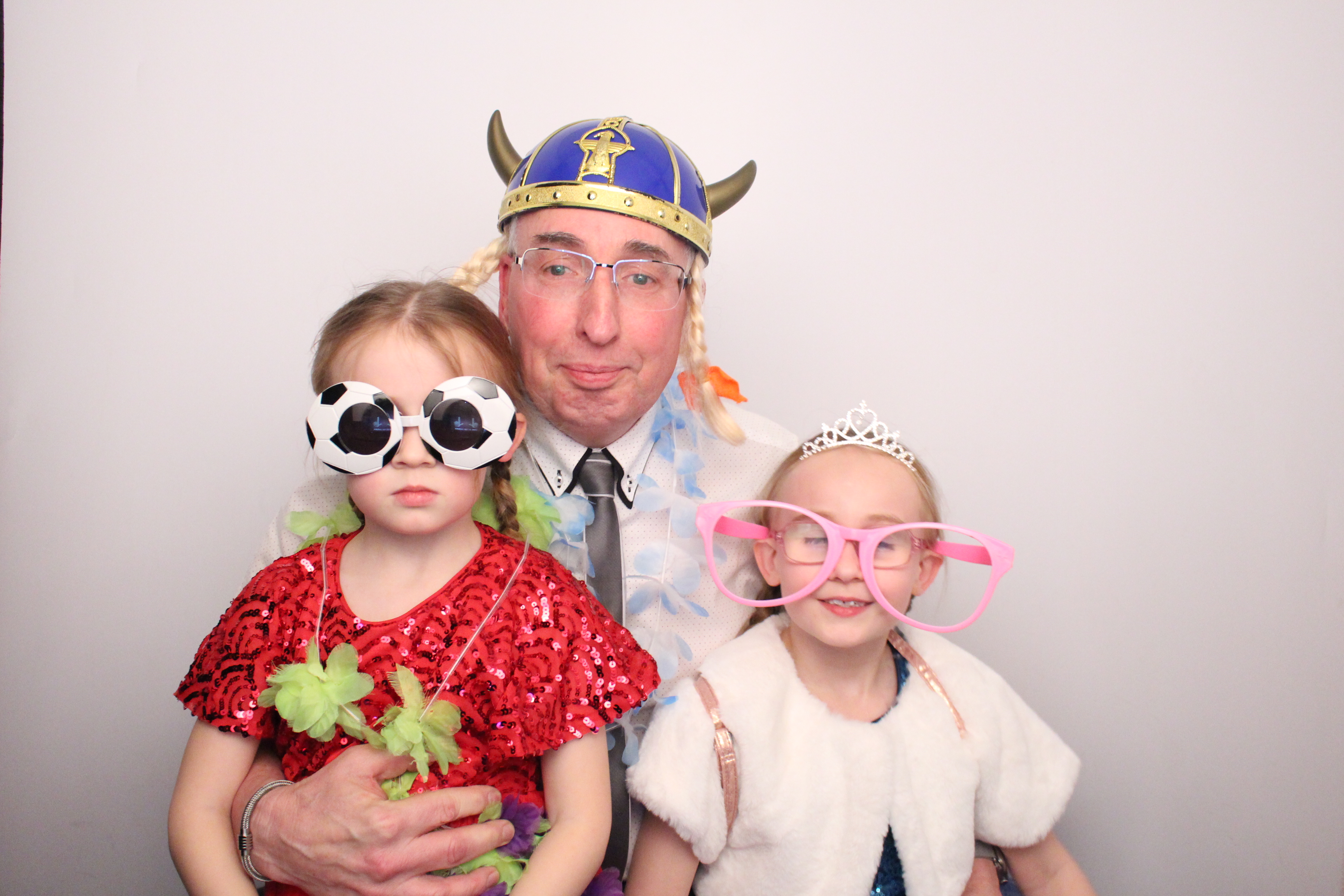 Sophie & Stephen's Wedding | View more photos from the event at gallery.myphotoboothexperience.co.uk/u/MyPhotoBoothExperienceLtd/Sophie-Stephens-Wedding