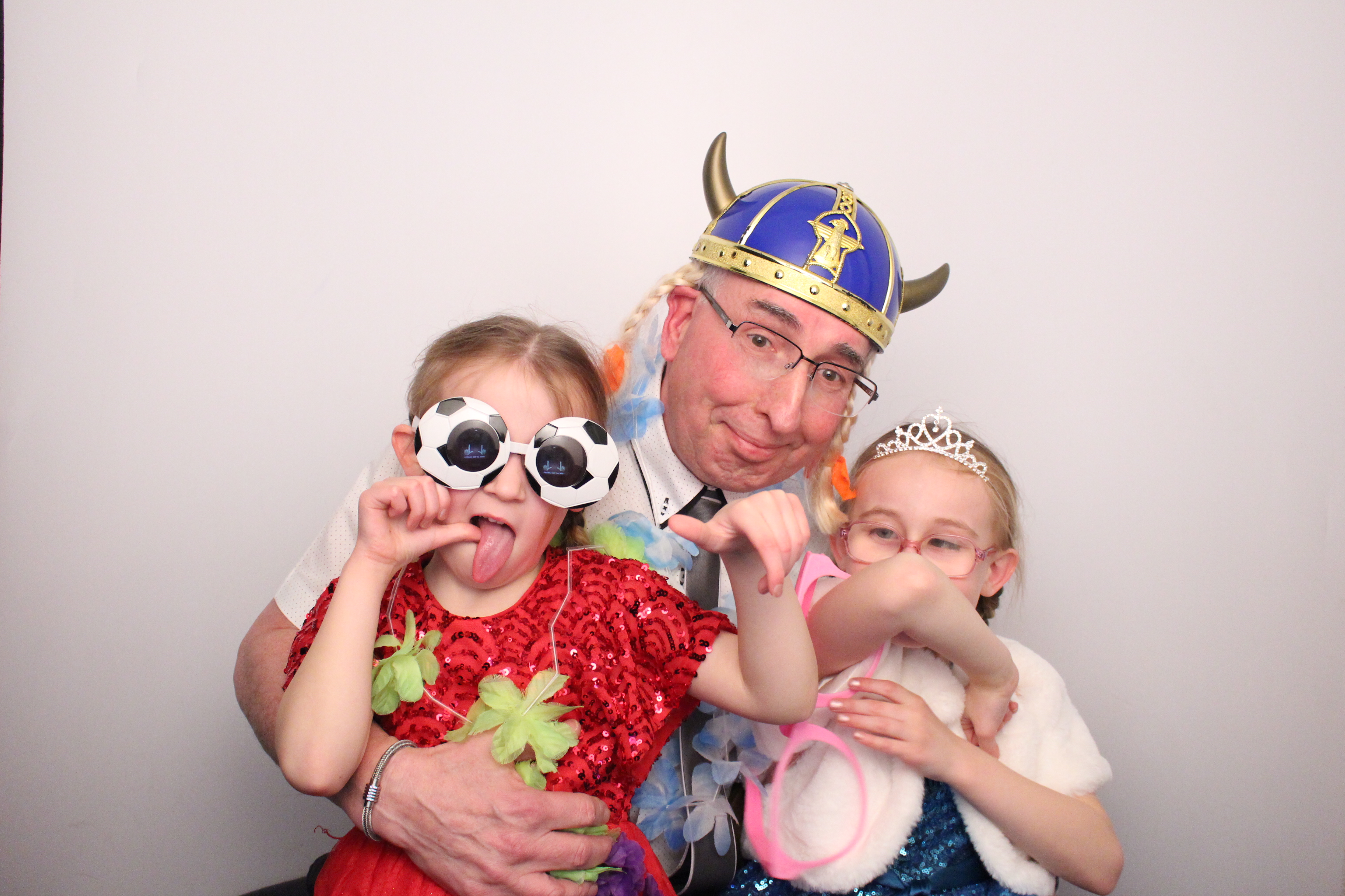 Sophie & Stephen's Wedding | View more photos from the event at gallery.myphotoboothexperience.co.uk/u/MyPhotoBoothExperienceLtd/Sophie-Stephens-Wedding