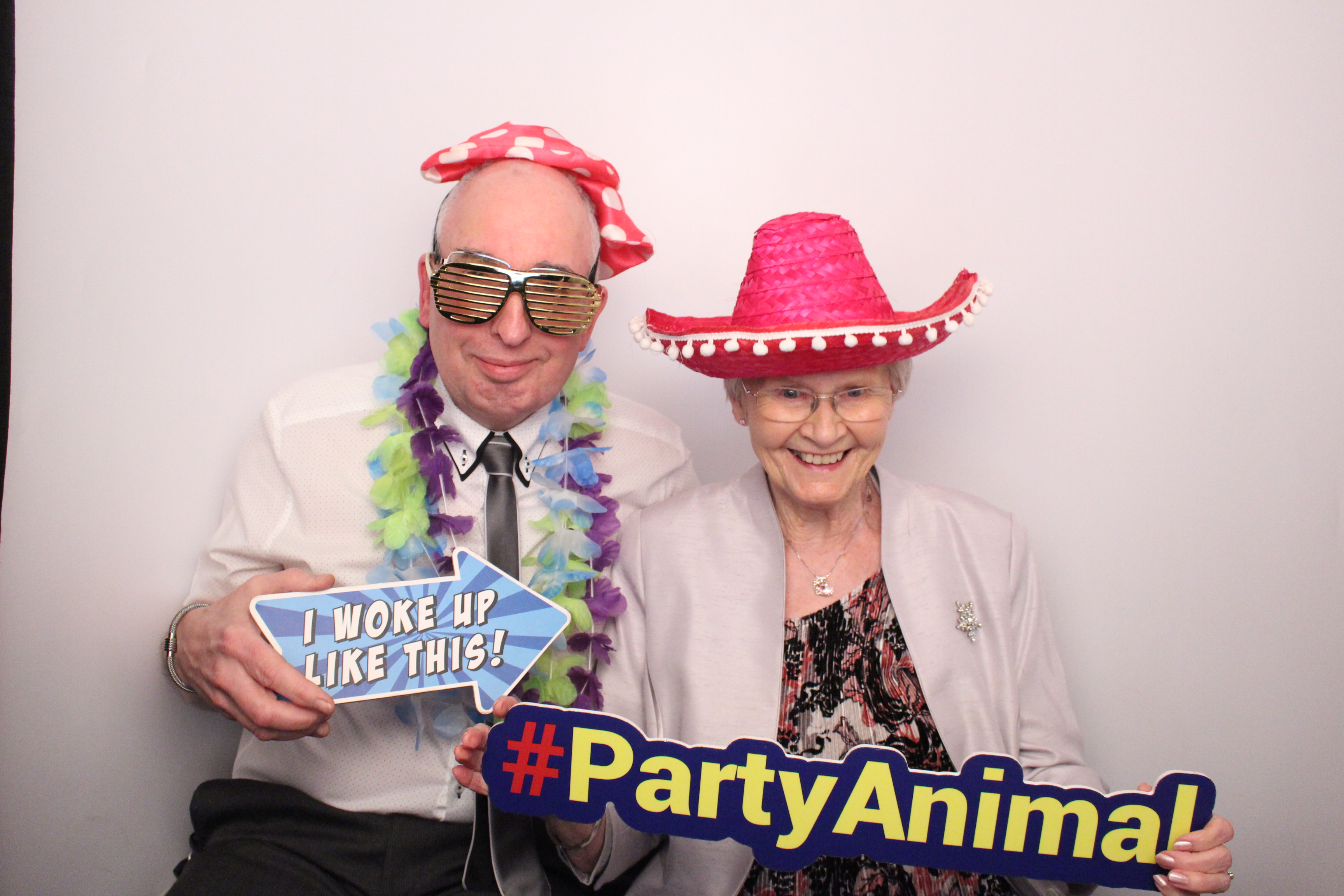 Sophie & Stephen's Wedding | View more photos from the event at gallery.myphotoboothexperience.co.uk/u/MyPhotoBoothExperienceLtd/Sophie-Stephens-Wedding