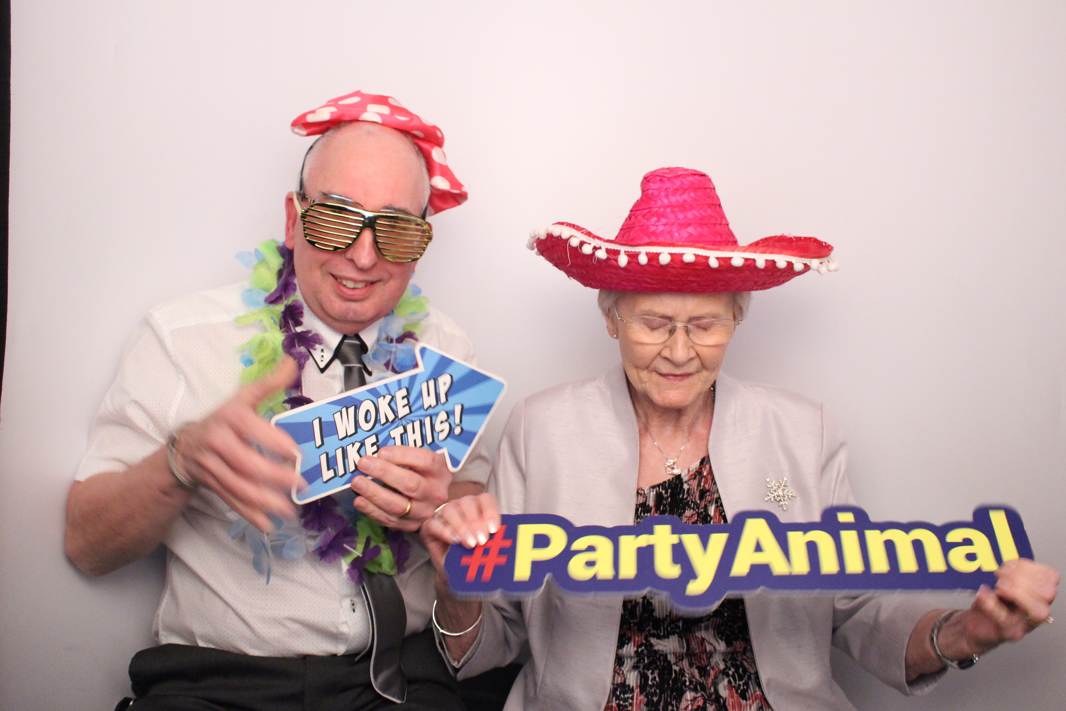 Sophie & Stephen's Wedding | View more photos from the event at gallery.myphotoboothexperience.co.uk/u/MyPhotoBoothExperienceLtd/Sophie-Stephens-Wedding