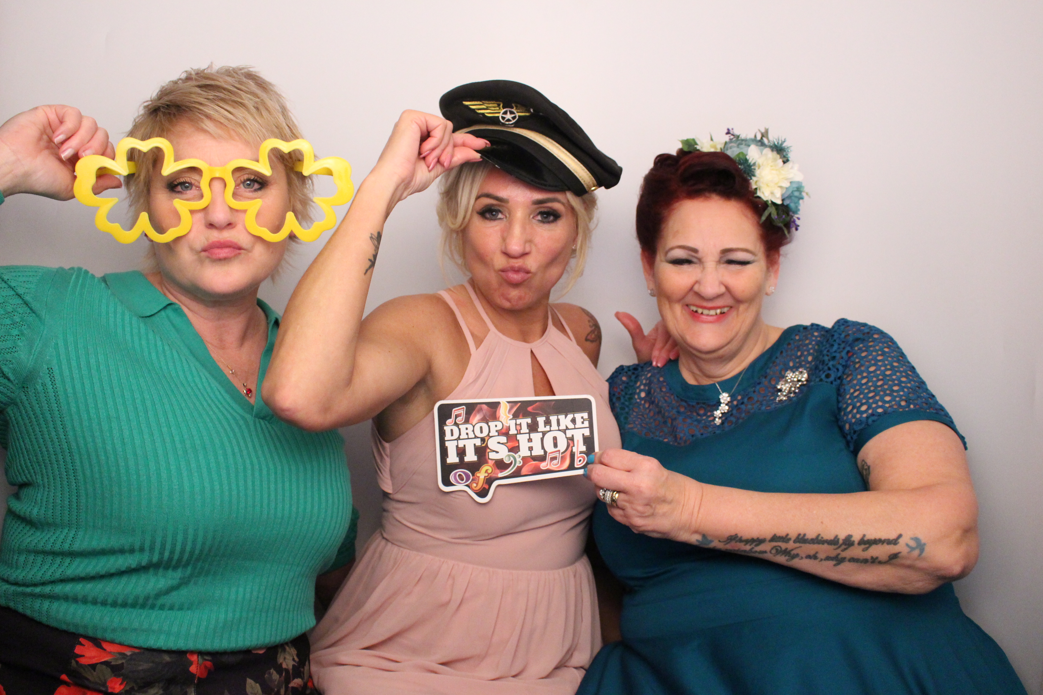 Sophie & Stephen's Wedding | View more photos from the event at gallery.myphotoboothexperience.co.uk/u/MyPhotoBoothExperienceLtd/Sophie-Stephens-Wedding