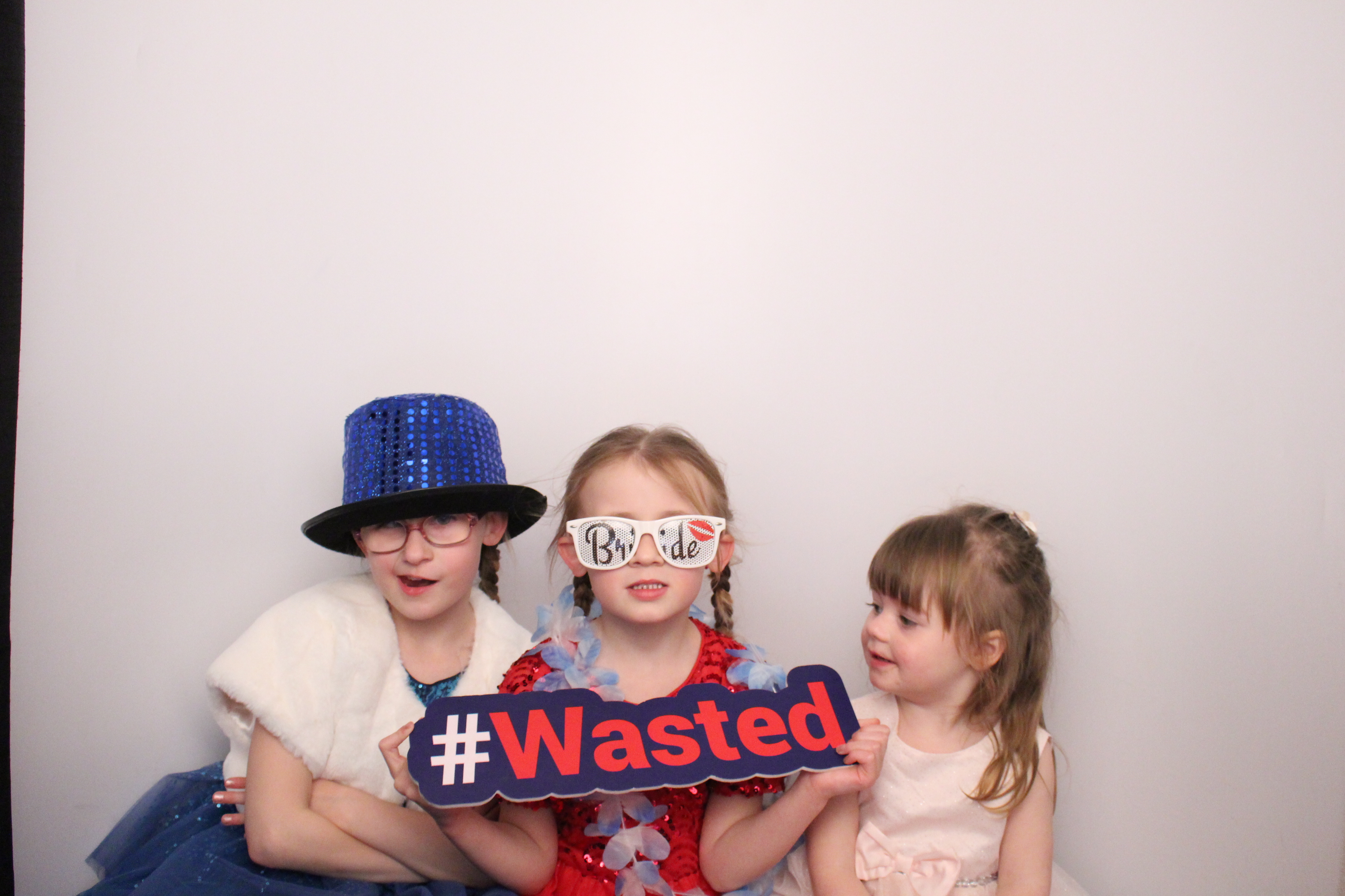 Sophie & Stephen's Wedding | View more photos from the event at gallery.myphotoboothexperience.co.uk/u/MyPhotoBoothExperienceLtd/Sophie-Stephens-Wedding