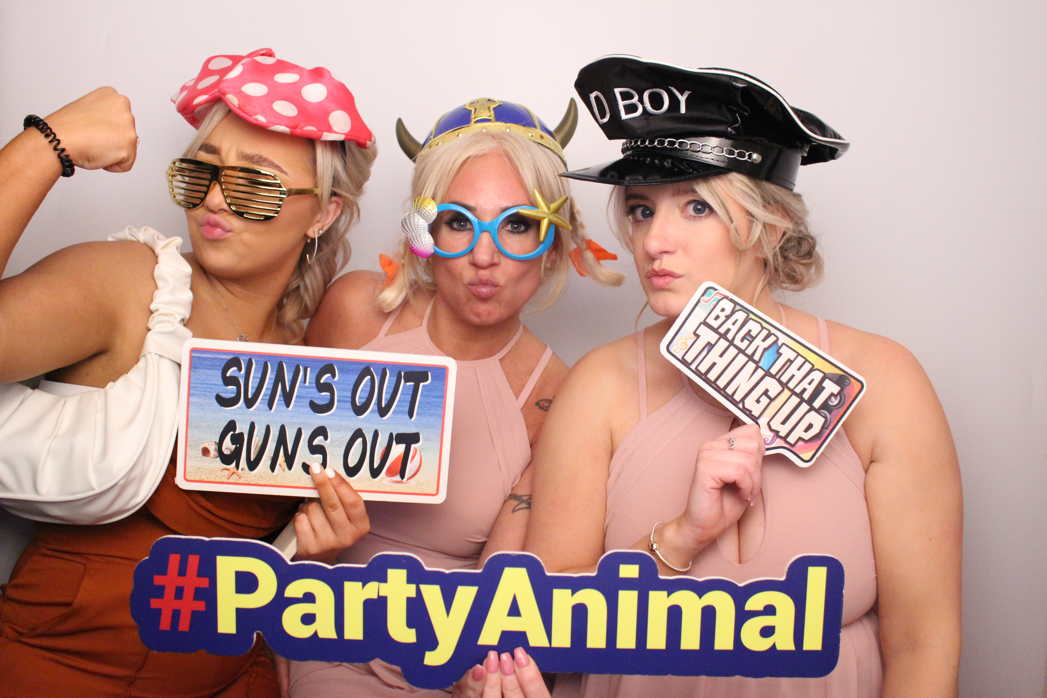 Sophie & Stephen's Wedding | View more photos from the event at gallery.myphotoboothexperience.co.uk/u/MyPhotoBoothExperienceLtd/Sophie-Stephens-Wedding