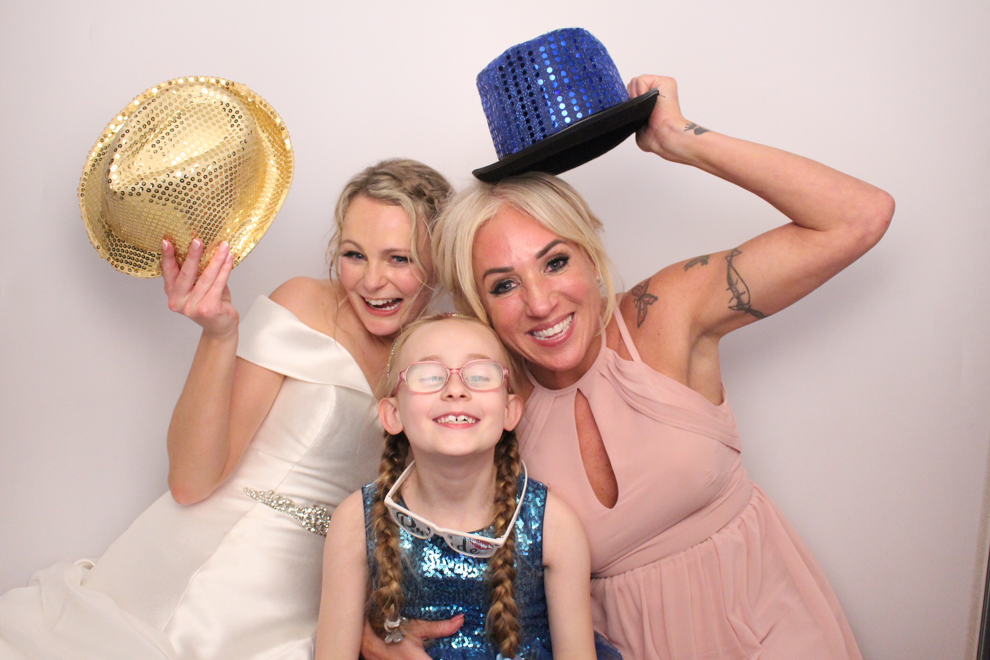 Sophie & Stephen's Wedding | View more photos from the event at gallery.myphotoboothexperience.co.uk/u/MyPhotoBoothExperienceLtd/Sophie-Stephens-Wedding