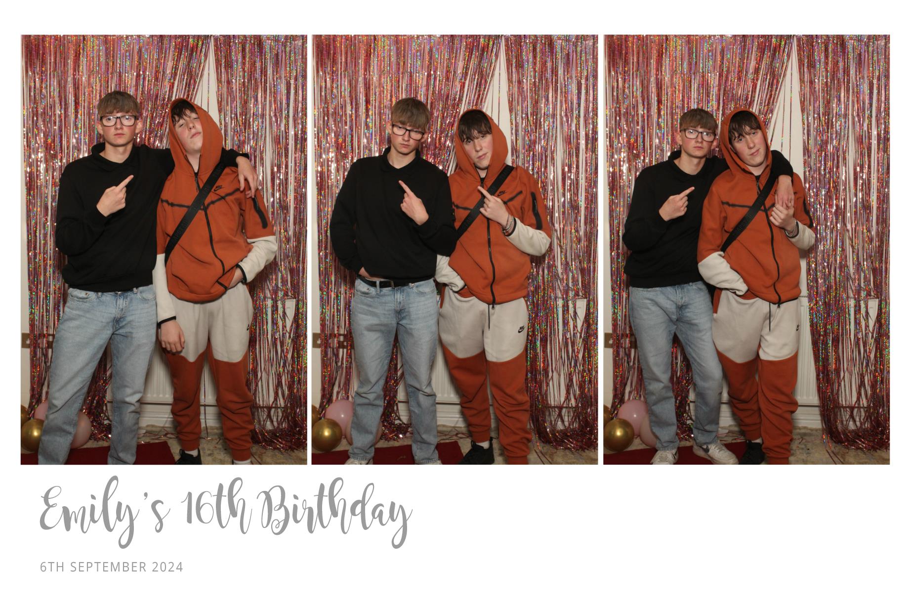 Emily's 16th Birthday | View more photos from the event at gallery.myphotoboothexperience.co.uk/u/MyPhotoBoothExperienceLtd/Emilys-16th-Birthday