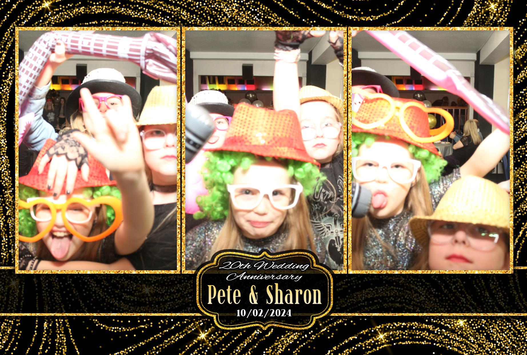 Pete & Sharon's 20th Wedding Anniversary  | View more photos from the event at gallery.myphotoboothexperience.co.uk/u/MyPhotoBoothExperienceLtd/Pete-Sharons-20th-Wedding-Anniversary