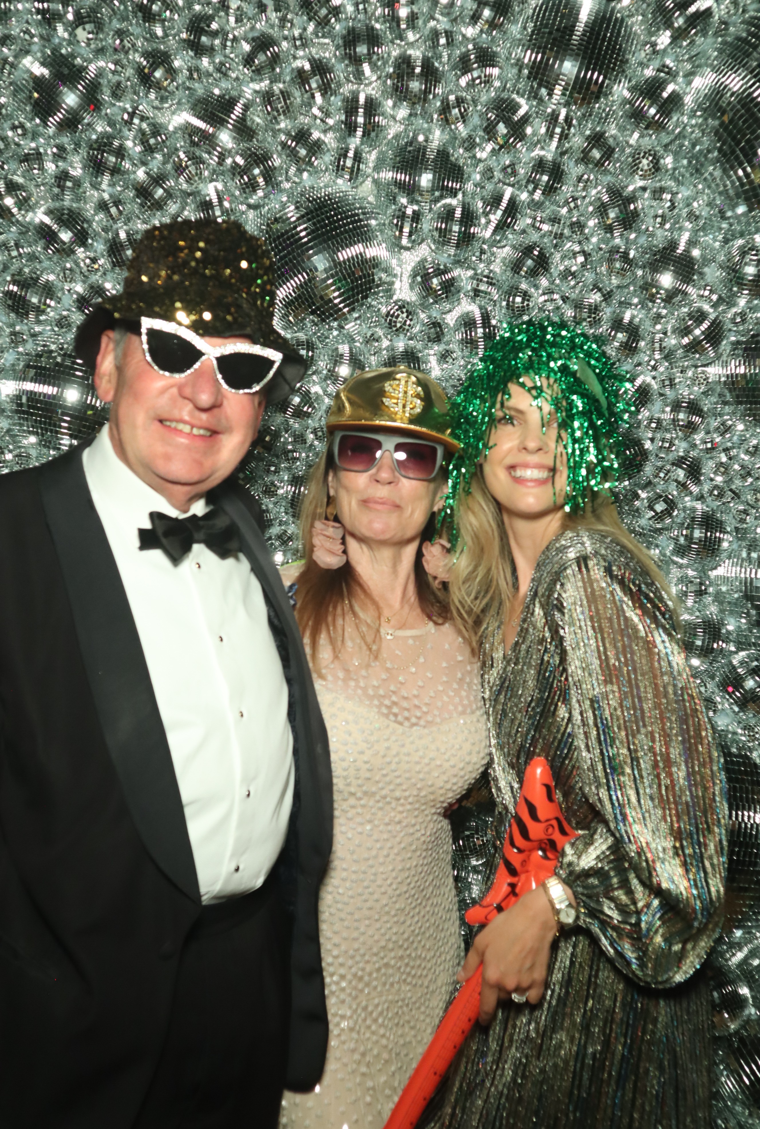 Wise Guys | View more photos from the event at gallery.myphotoboothexperience.co.uk/u/MyPhotoBoothExperienceLtd/Wise-Guys