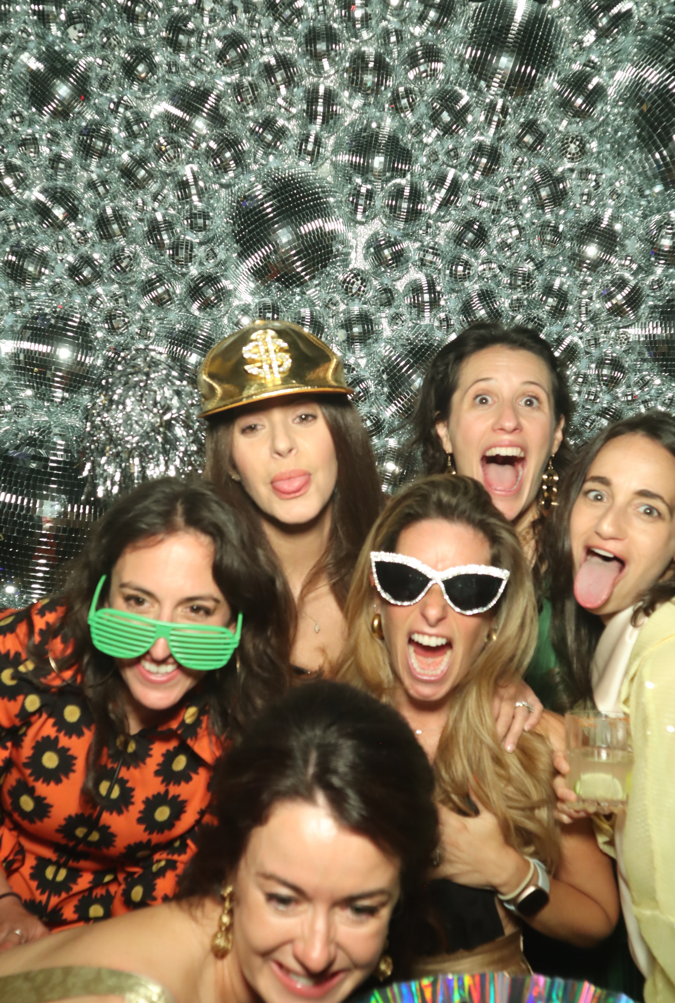 Wise Guys | View more photos from the event at gallery.myphotoboothexperience.co.uk/u/MyPhotoBoothExperienceLtd/Wise-Guys