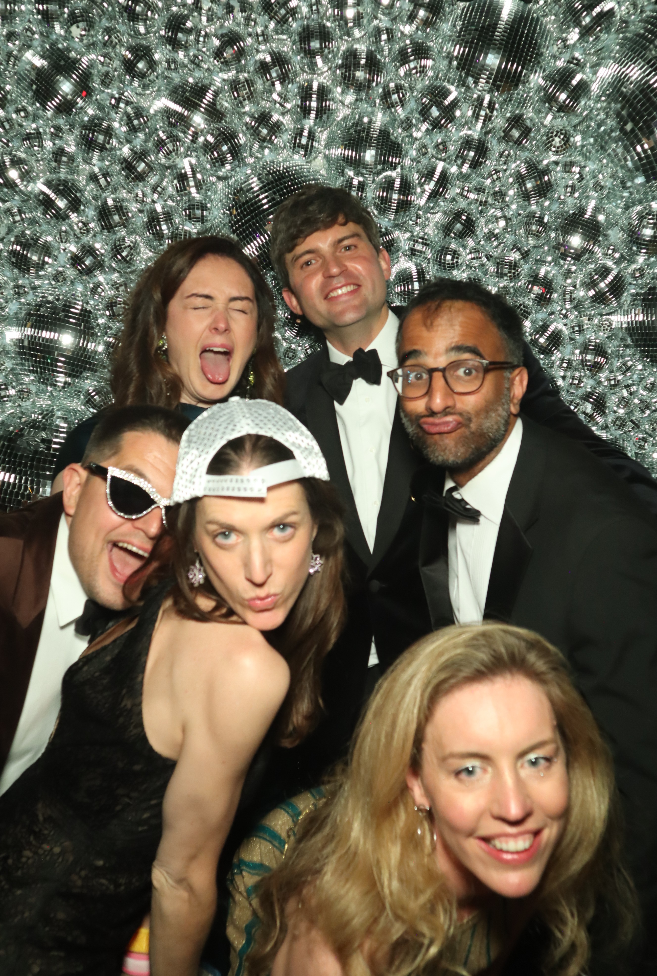 Wise Guys | View more photos from the event at gallery.myphotoboothexperience.co.uk/u/MyPhotoBoothExperienceLtd/Wise-Guys