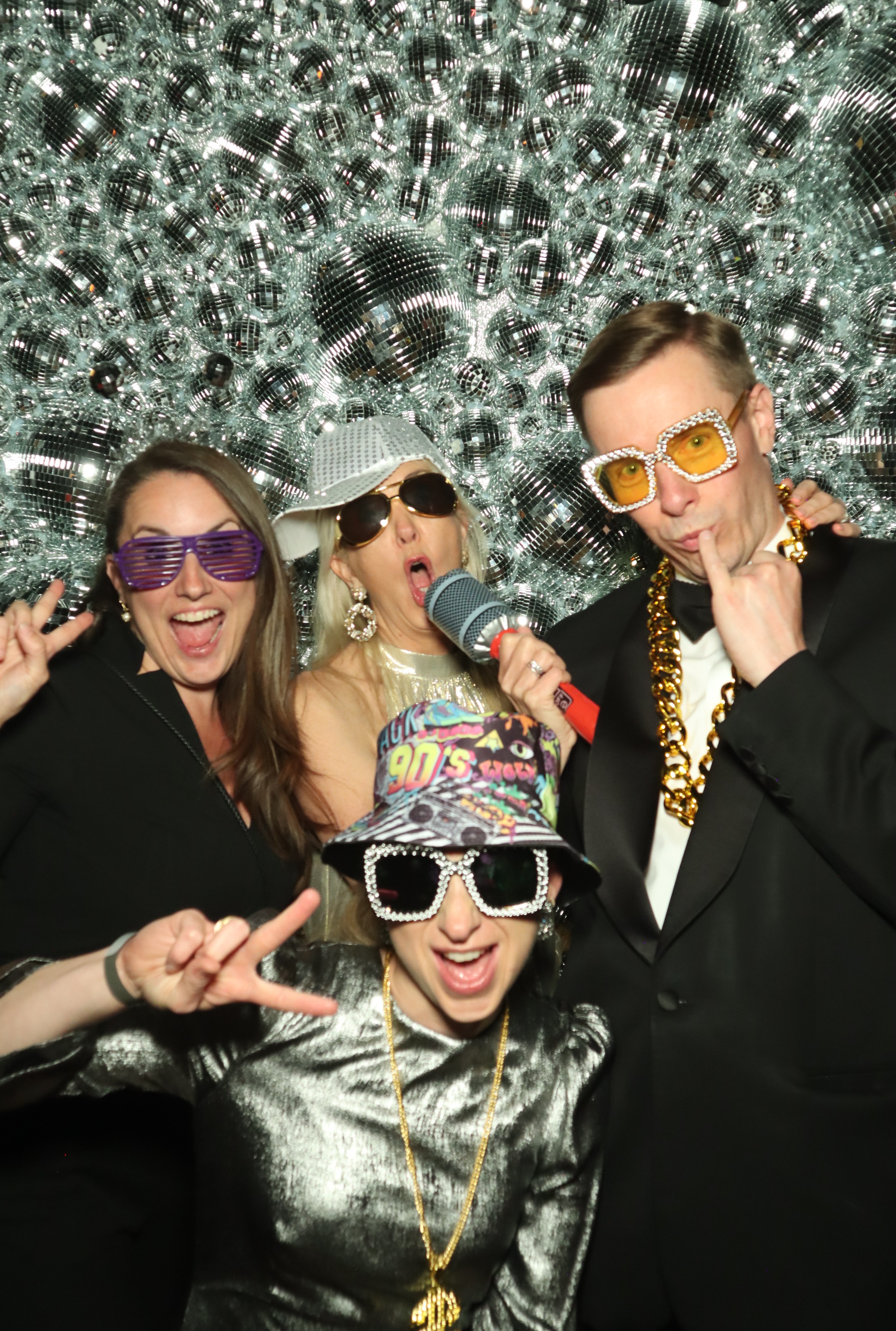 Wise Guys | View more photos from the event at gallery.myphotoboothexperience.co.uk/u/MyPhotoBoothExperienceLtd/Wise-Guys