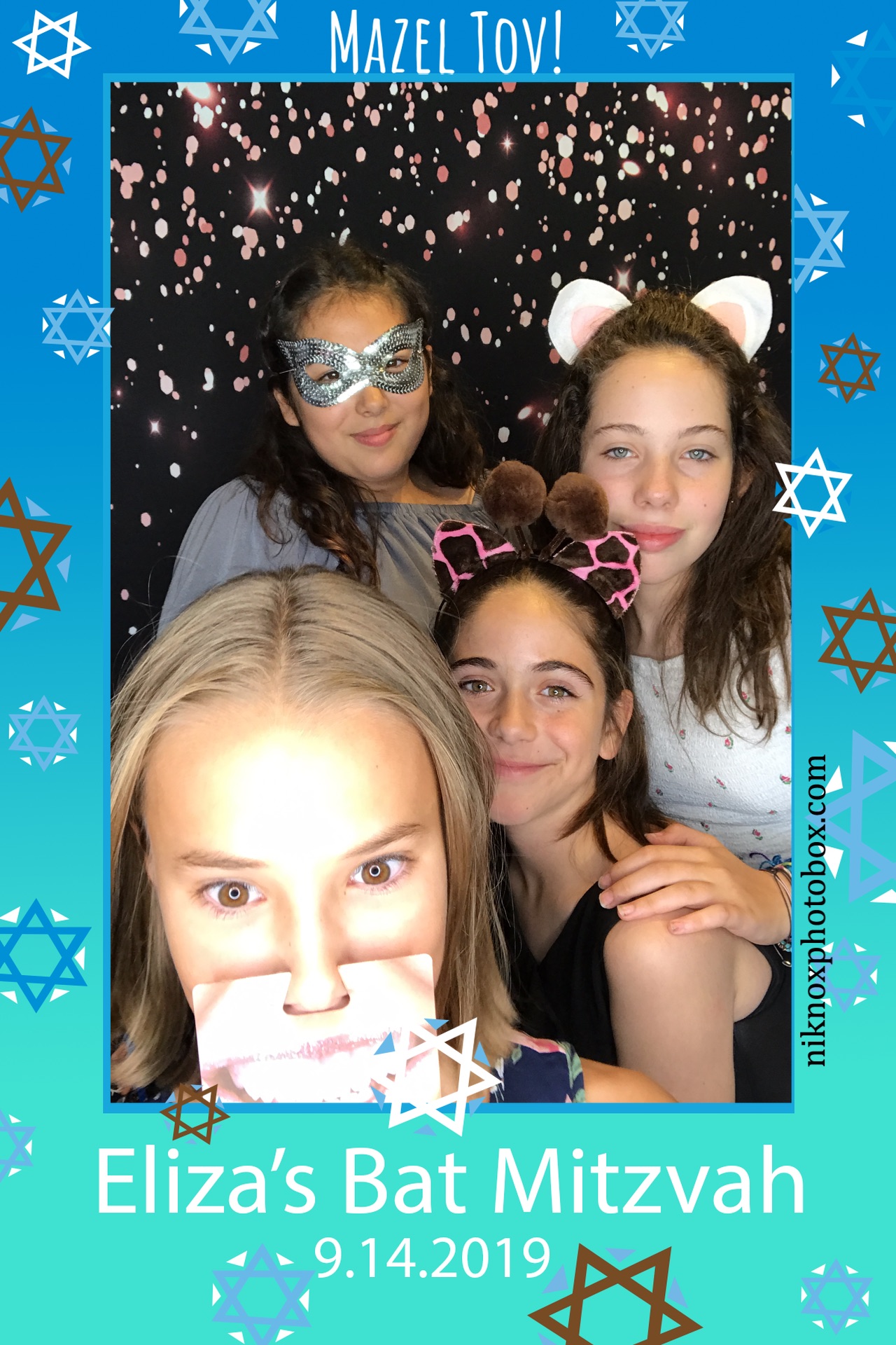 Eliza's Bat Mitzvah | View more photos from the event at gallery.niknoxphotobox.com/u/NiKnox-Photo-Box/Elizas-Bat-Mitzvah