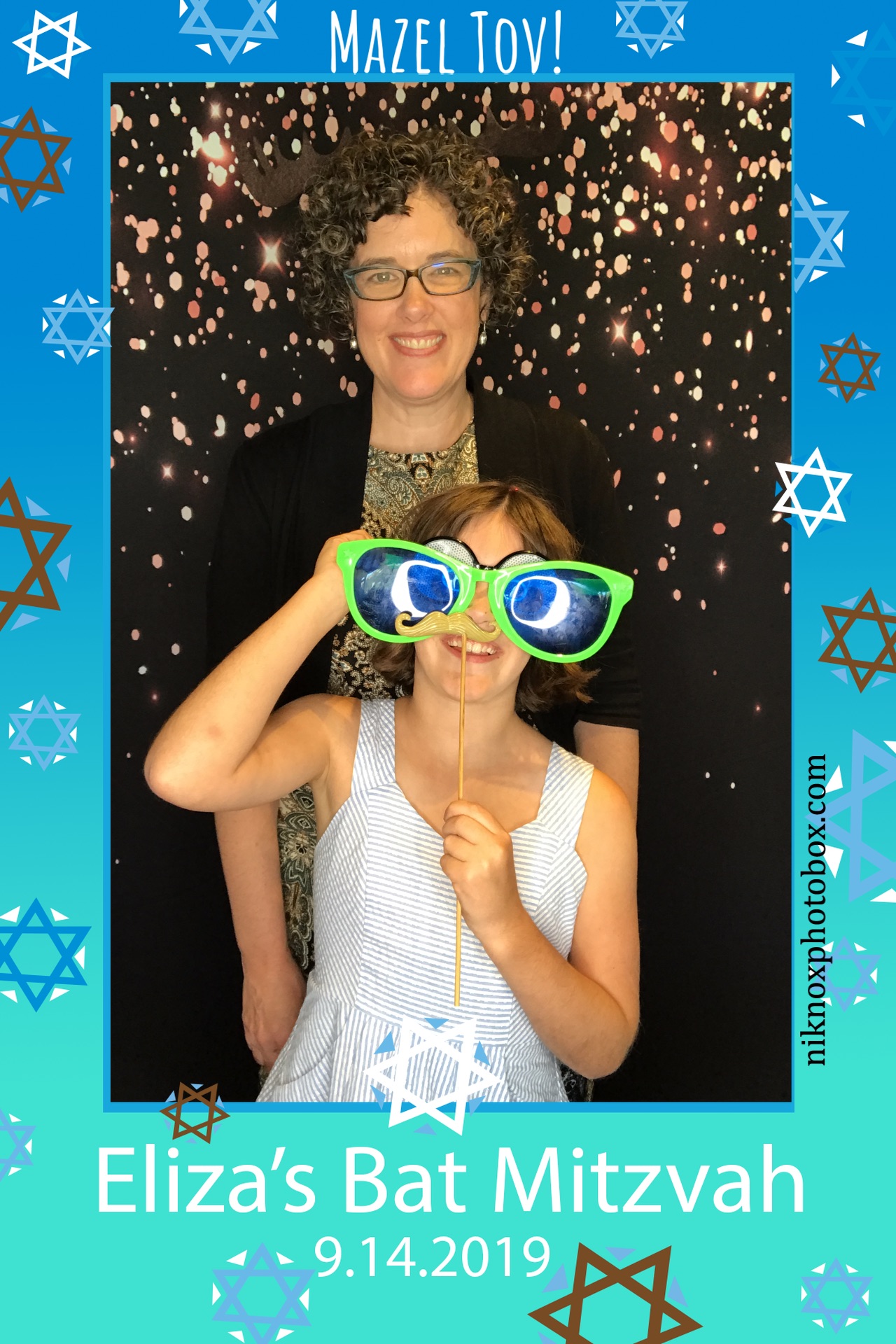 Eliza's Bat Mitzvah | View more photos from the event at gallery.niknoxphotobox.com/u/NiKnox-Photo-Box/Elizas-Bat-Mitzvah
