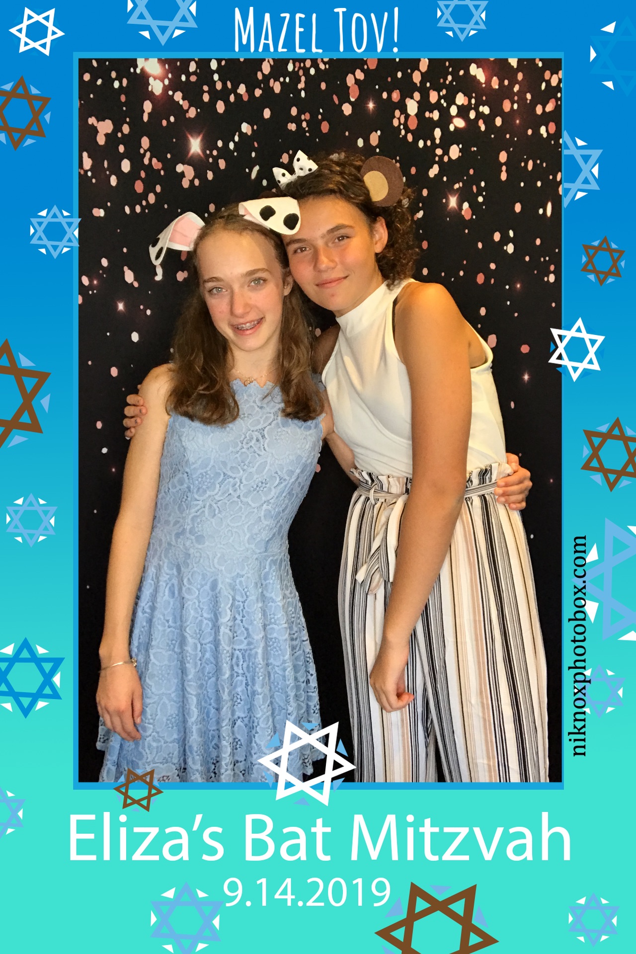 Eliza's Bat Mitzvah | View more photos from the event at gallery.niknoxphotobox.com/u/NiKnox-Photo-Box/Elizas-Bat-Mitzvah