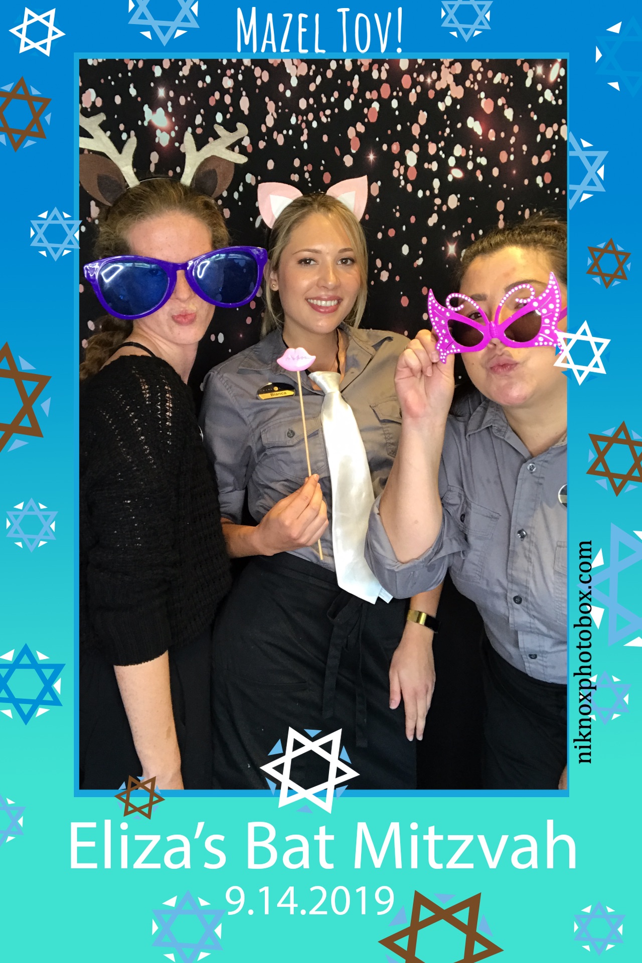 Eliza's Bat Mitzvah | View more photos from the event at gallery.niknoxphotobox.com/u/NiKnox-Photo-Box/Elizas-Bat-Mitzvah