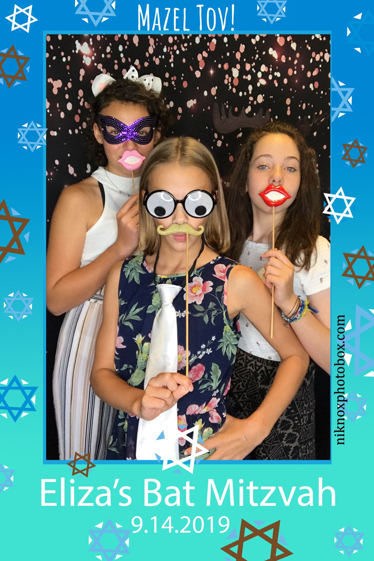 Eliza's Bat Mitzvah | View more photos from the event at gallery.niknoxphotobox.com/u/NiKnox-Photo-Box/Elizas-Bat-Mitzvah