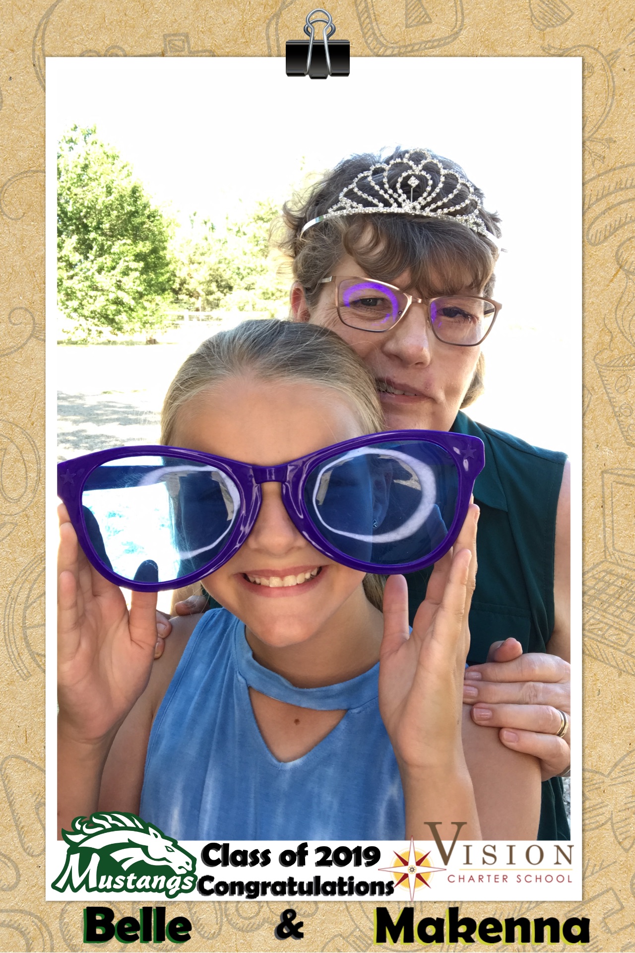 Makenna’s graduation party | View more photos from the event at gallery.niknoxphotobox.com/u/NiKnox-Photo-Box/Makenna’s-graduation-party