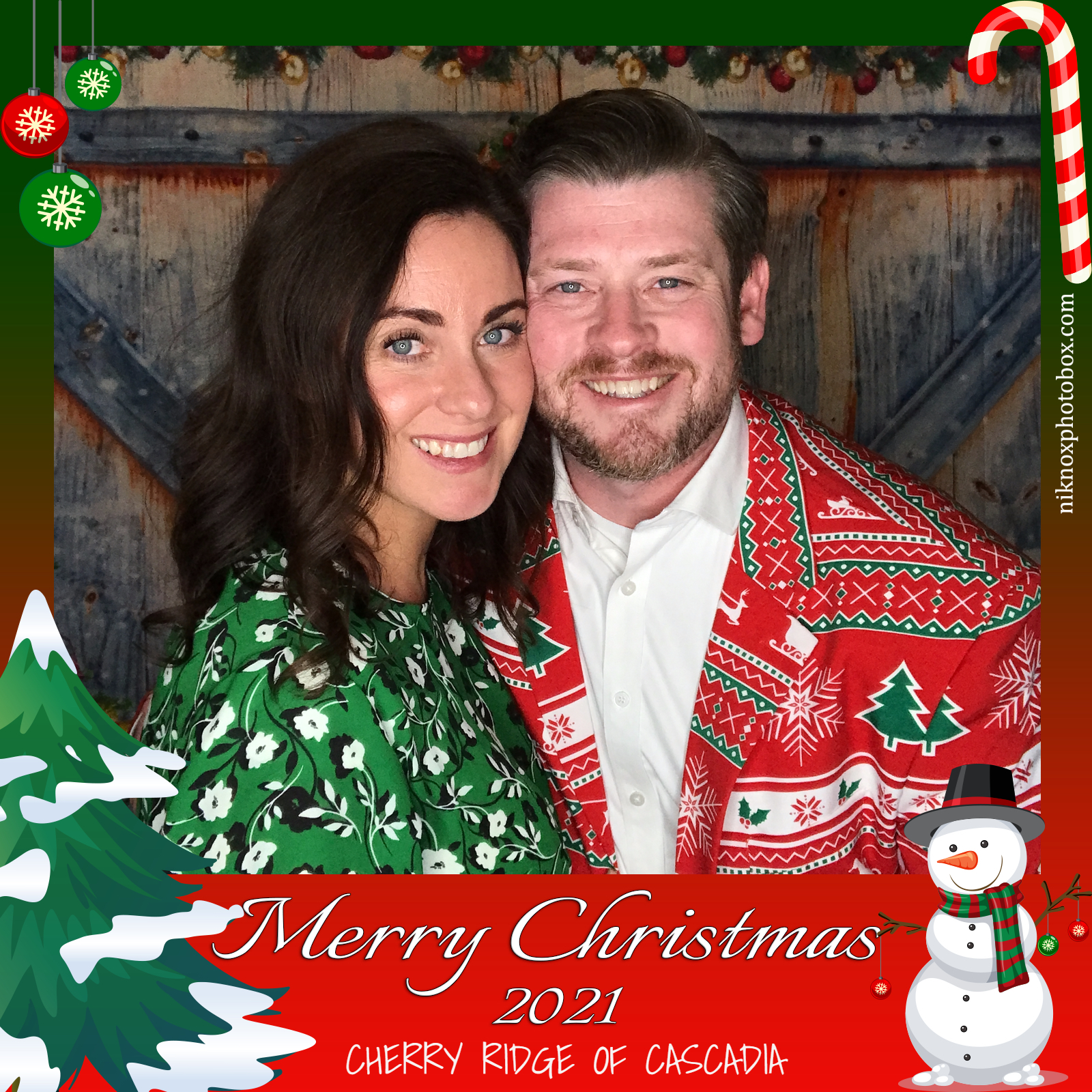 Cherry Ridge of Cascadia Christmas 2021 | View more photos from the event at gallery.niknoxphotobox.com/u/NiKnox-Photo-Box/Cherry-Ridge-of-Cascadia-Christmas-2021