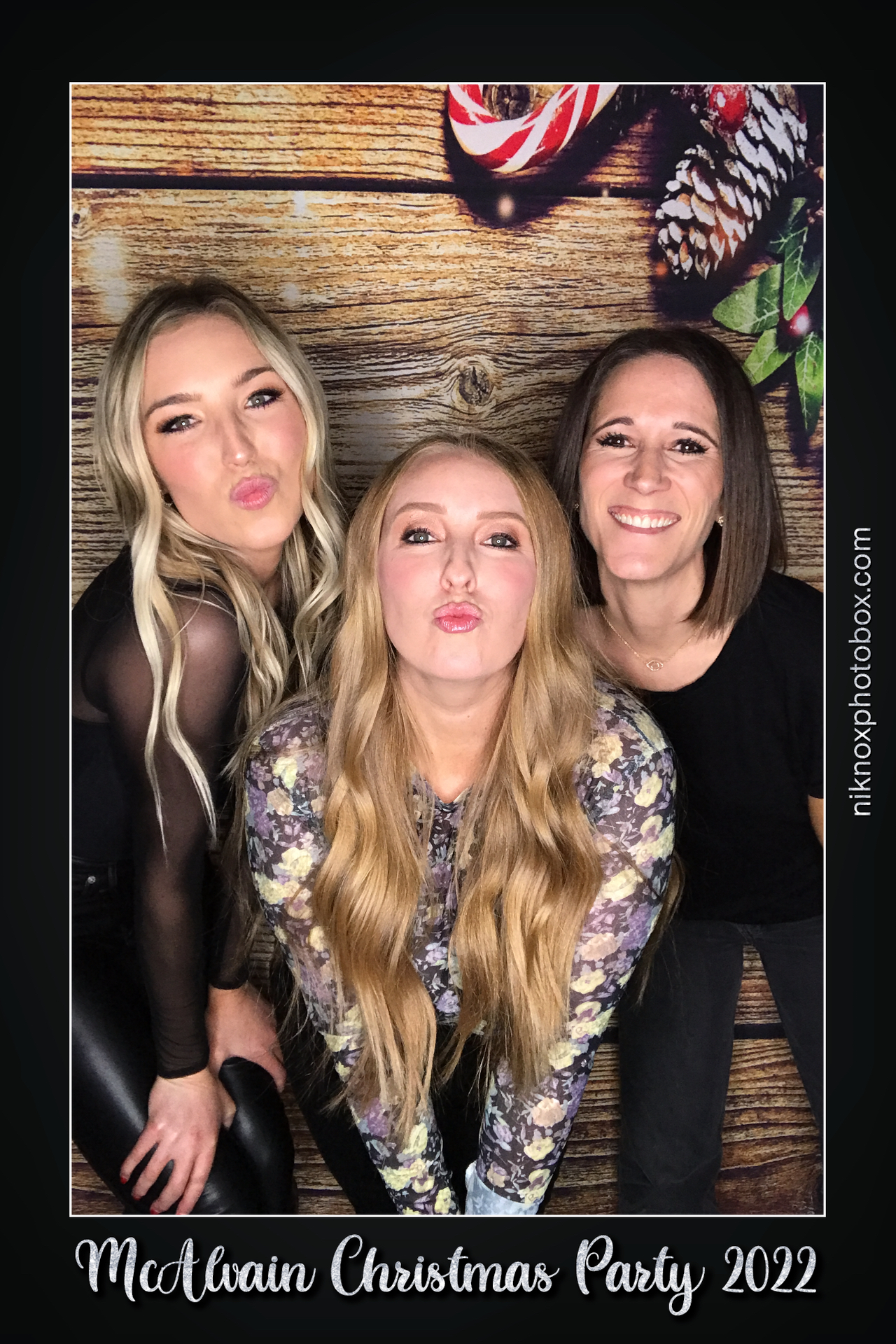 McAlvain Christmas Party 2022 | View more photos from the event at gallery.niknoxphotobox.com/u/NiKnox-Photo-Box/McAlvain-Christmas-Party-2022