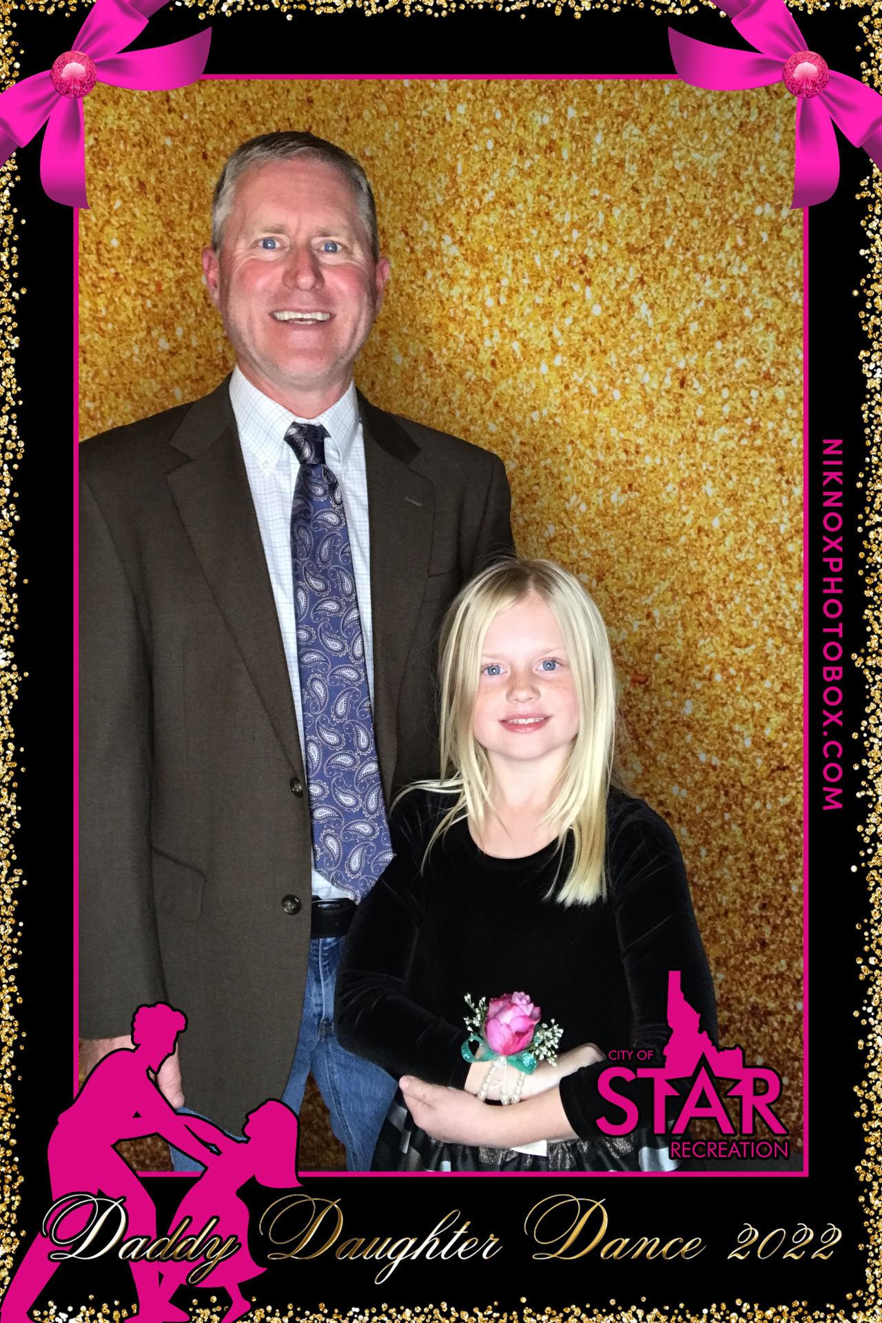 Star Daddy Daughter Dance | View more photos from the event at gallery.niknoxphotobox.com/u/NiKnox-Photo-Box/Star-Daddy-Daughter-Dance