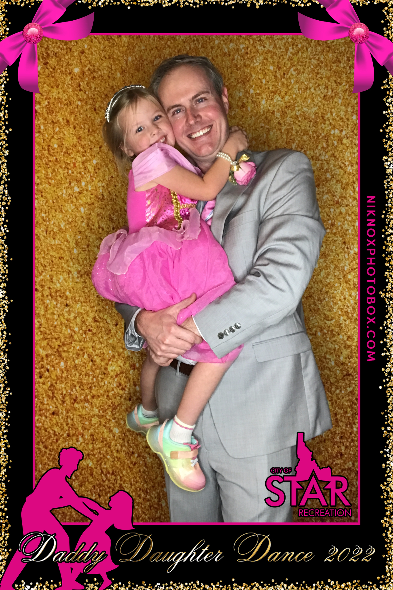 Star Daddy Daughter Dance | View more photos from the event at gallery.niknoxphotobox.com/u/NiKnox-Photo-Box/Star-Daddy-Daughter-Dance