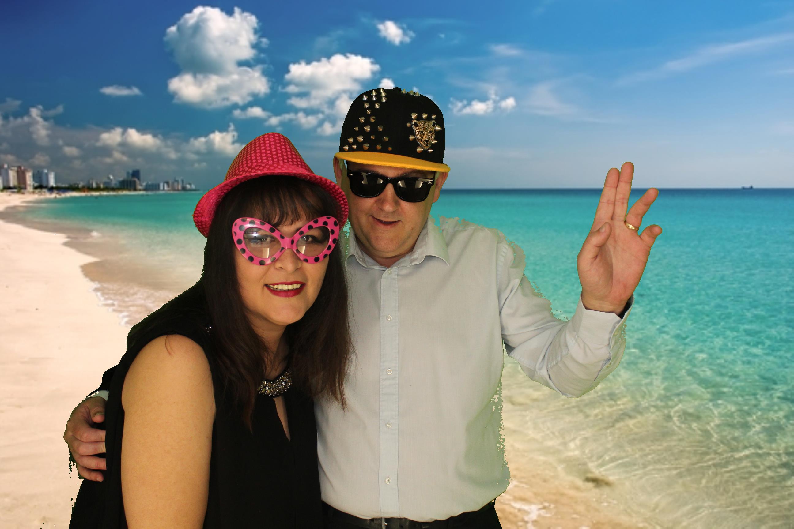 Ellie & James | View more photos from the event at gallery.omegaphotobooths.co.uk/u/Omega-Photobooths/Ellie-James